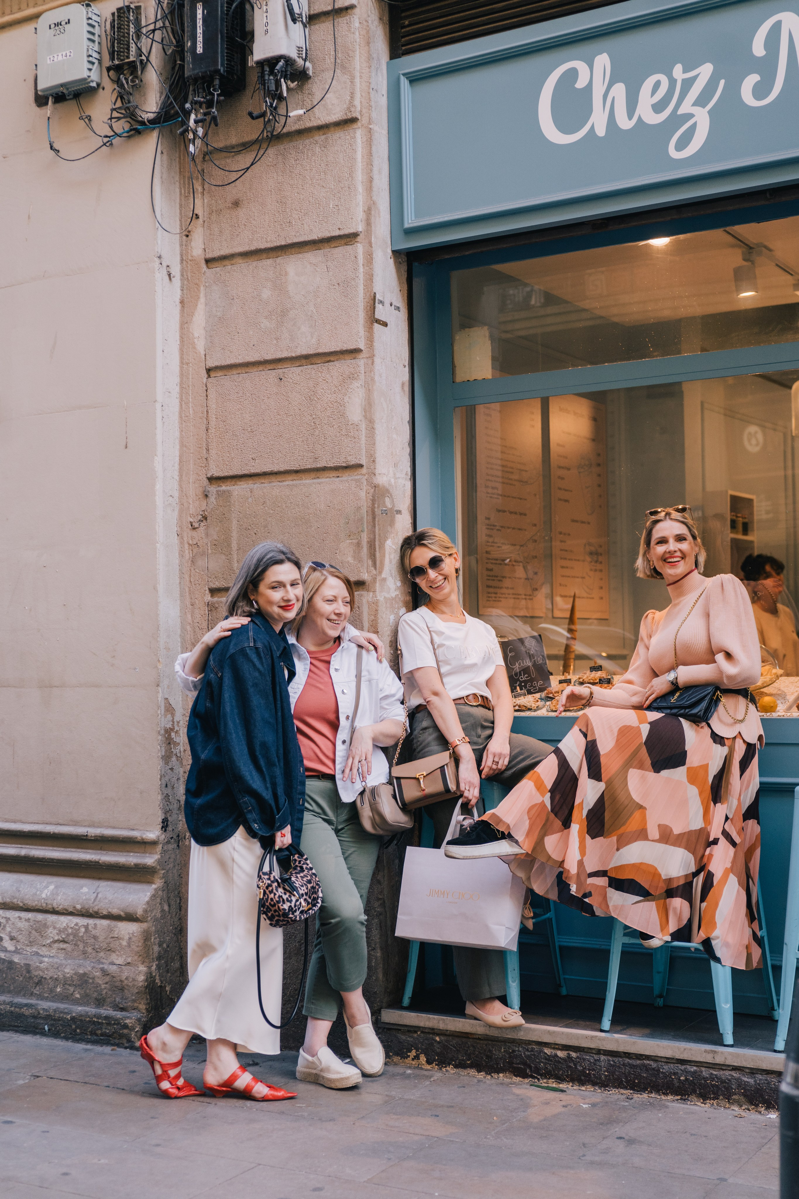 Yulia and friends. Photographer Kristina Dorina