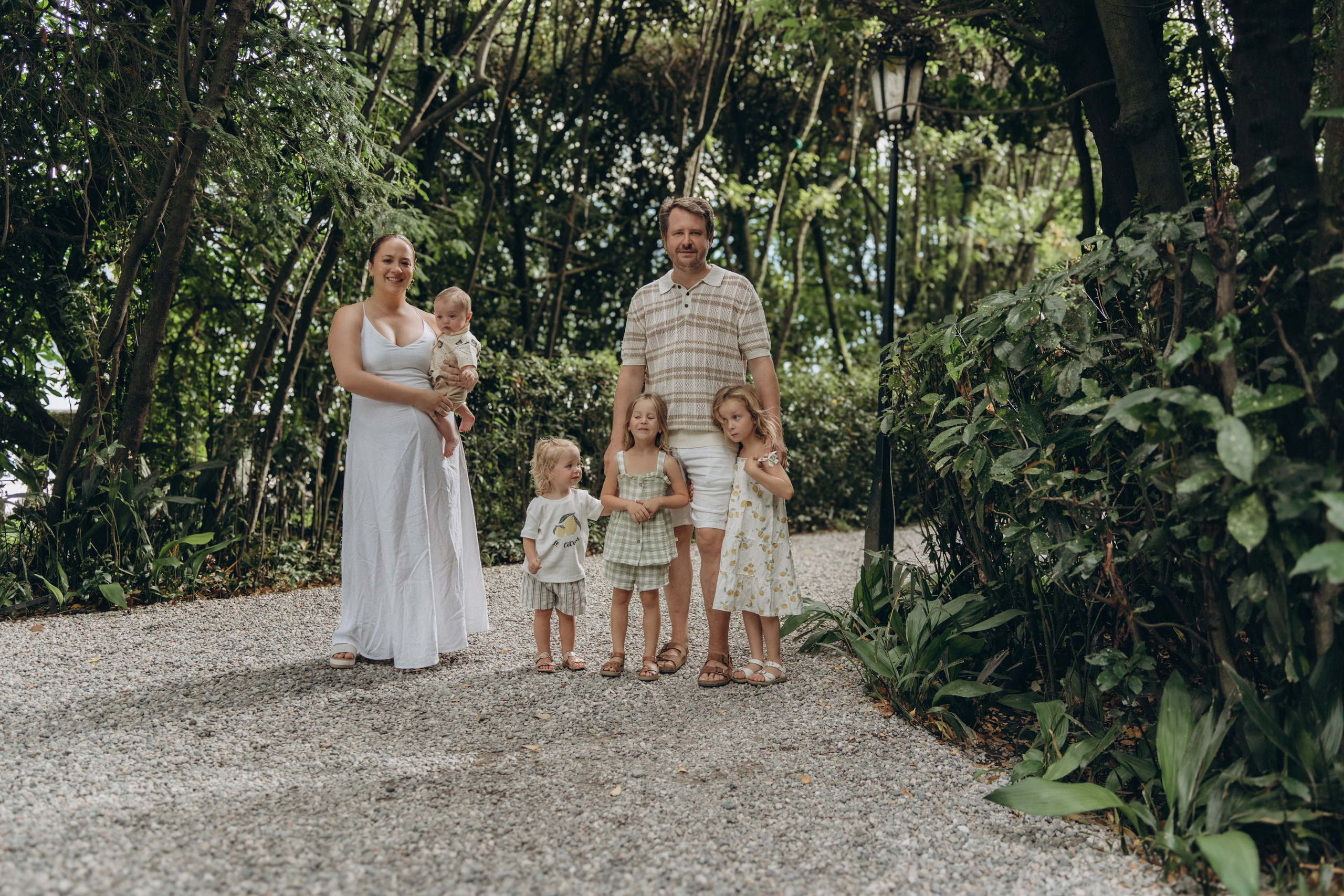 Family moments in Como Lake. PHOTOGRAPHER IN ITALY
