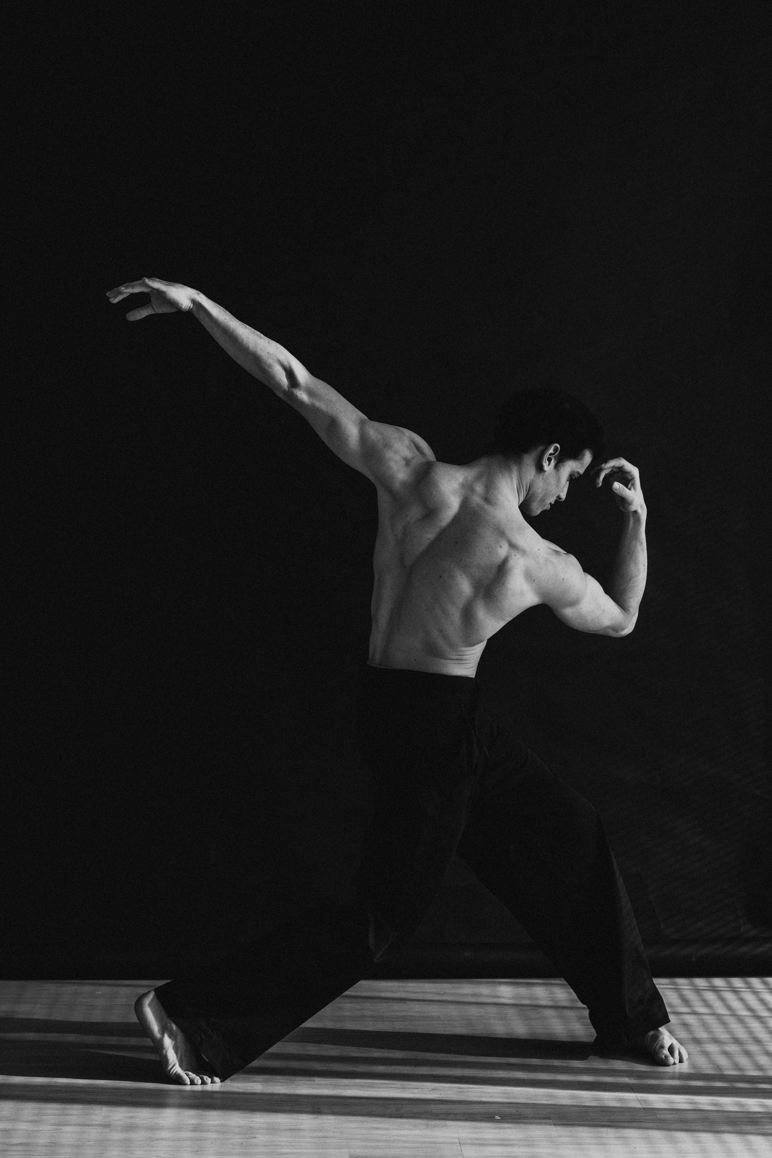 DANCERS. Victoria Olonen – Cinematic Portrait Artist | Helsinki & Europe