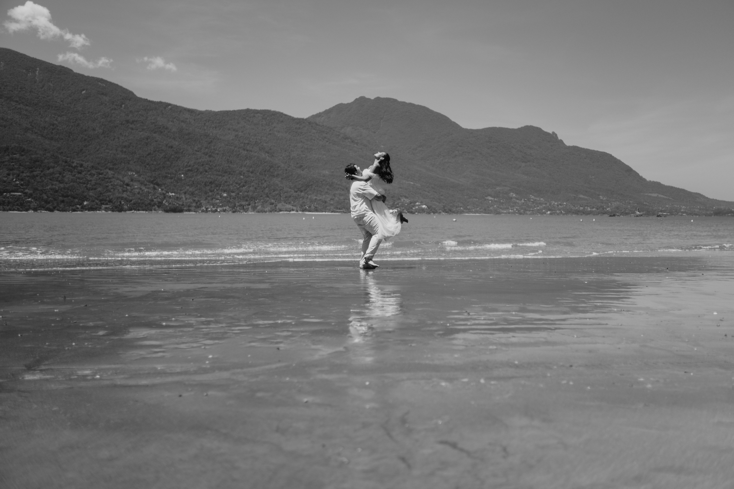 Bloom Photo Legacy — Wedding Photography | Elegante, Genuíno & Autoral