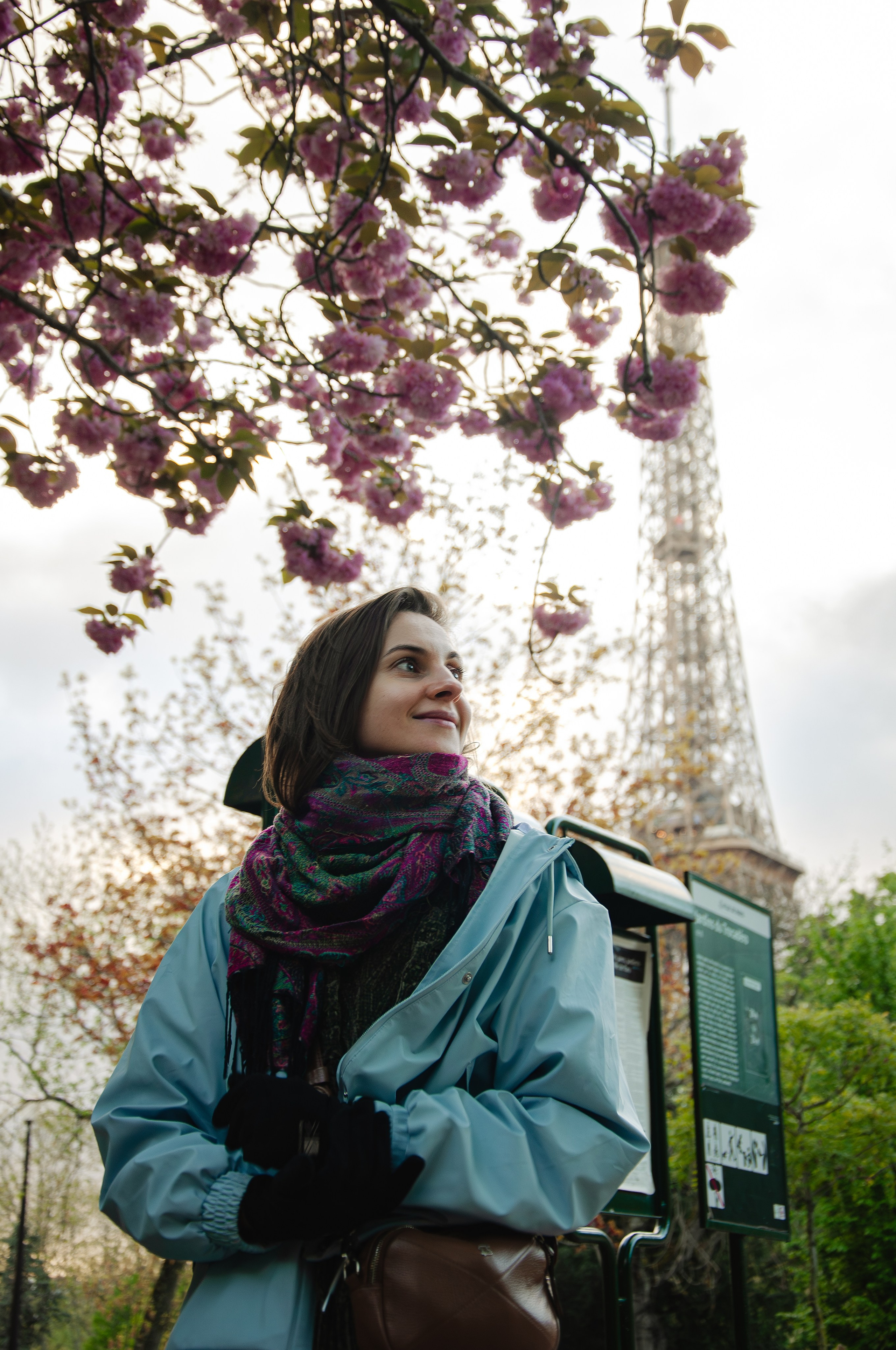 Family photoshoot at the Trocadero. Paris photographer — Polina Osipova