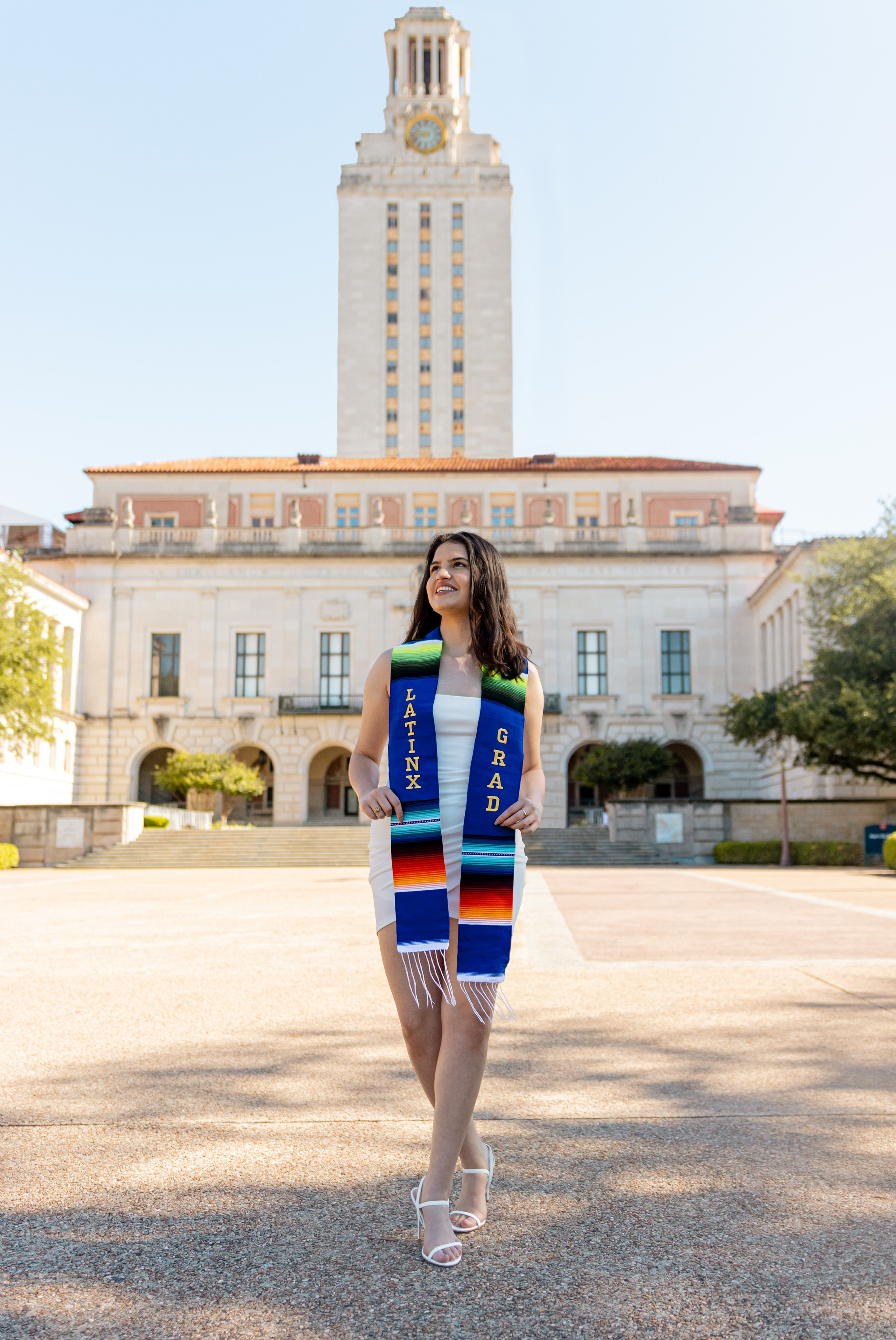 Noelia’s senior photoshoot at the University of Texas