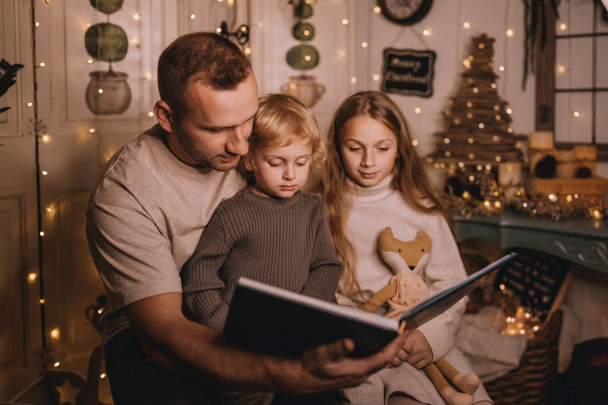 11.15.2025 Christmas Photoshoot. Wedding family event photographer in Chicago Nick Yushevich