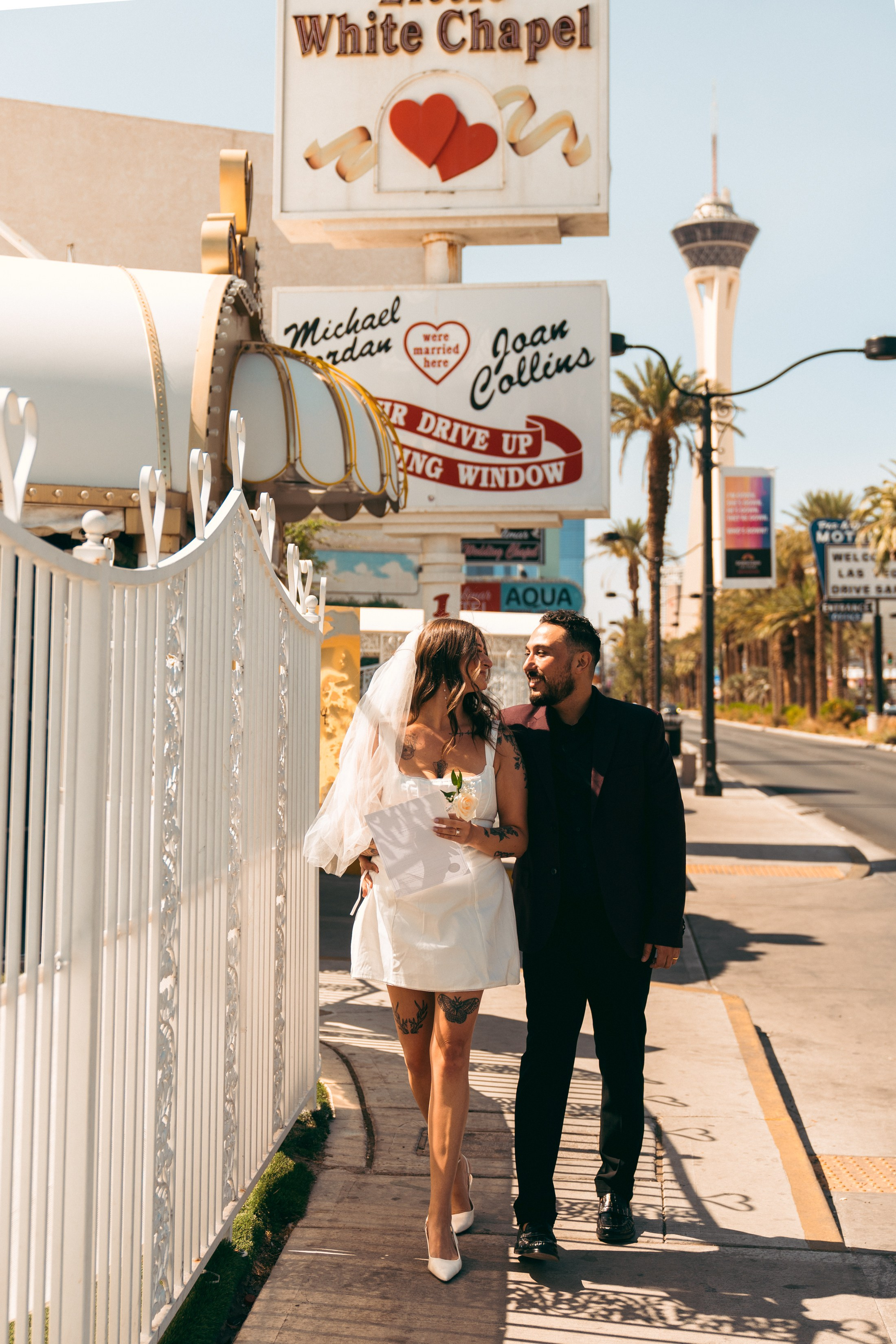 Erin&Jonathan. Wedding & elopement photographer Viktoriya Kravtsov. Las Vegas