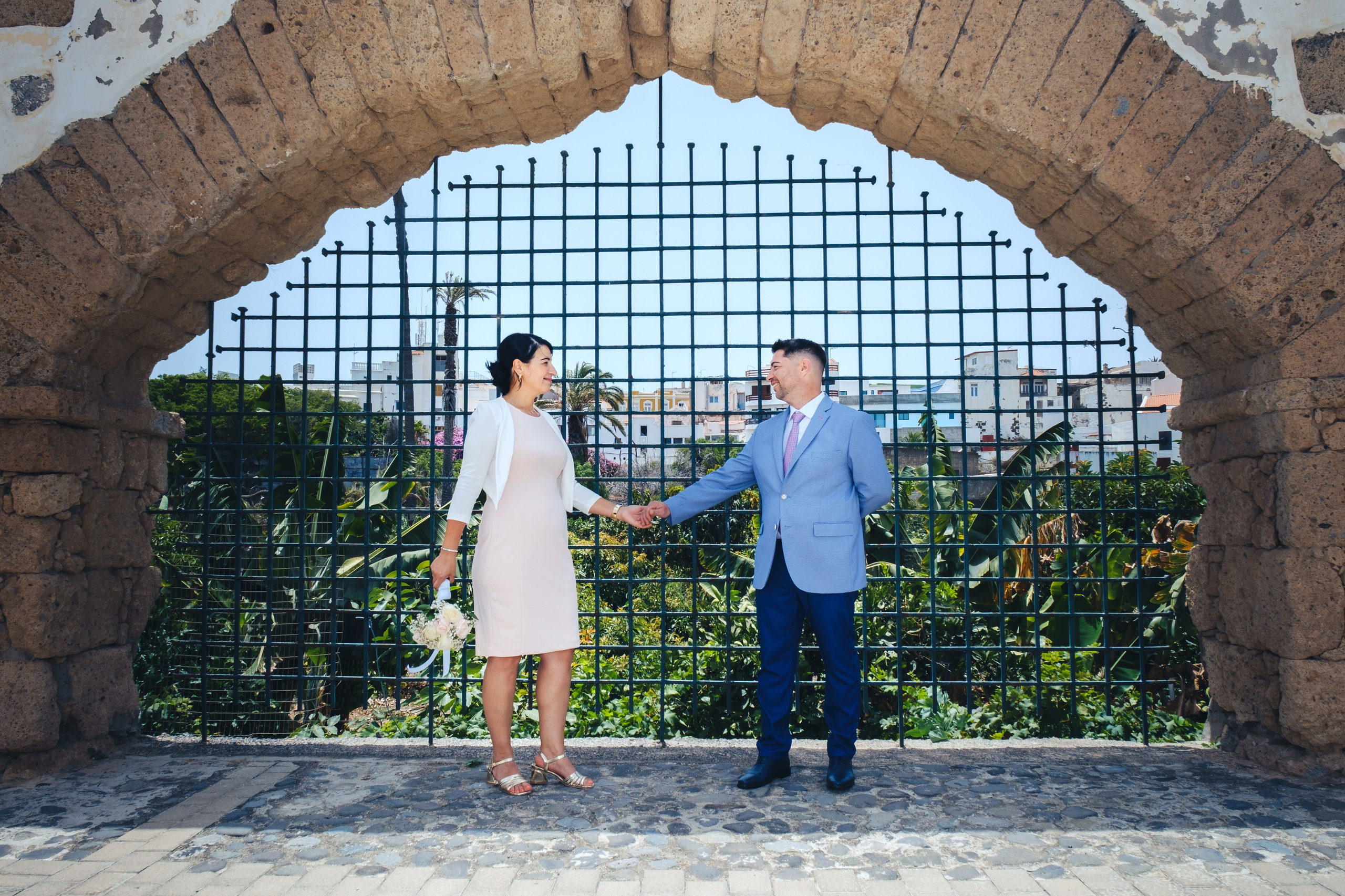 Fotografía de bodas en Gran Canaria | Historias reales con alma. Foto Suárez Robaina · Fotografía en Telde desde 1935 — Comuniones, bautizos, bodas y retrato