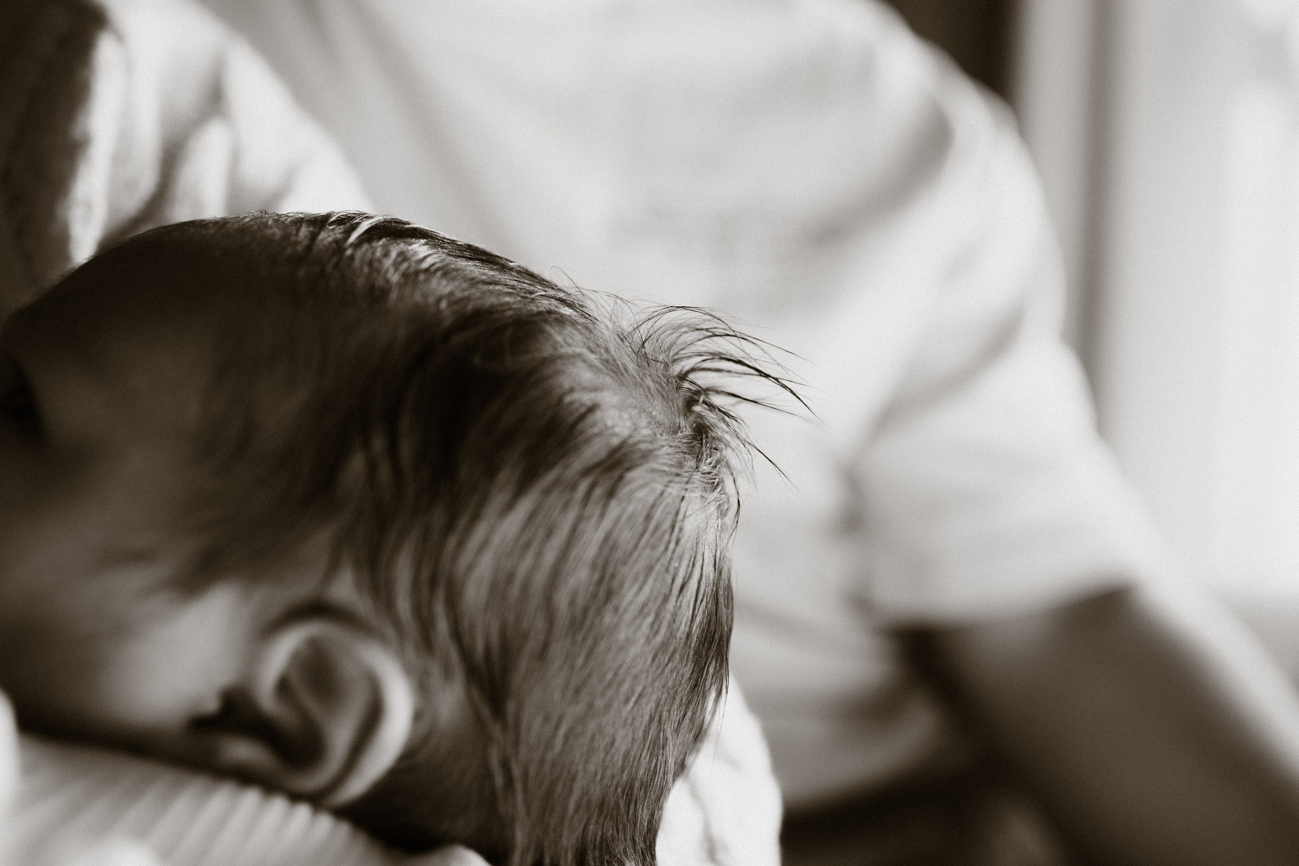 Newborn lifestyle documentary photographer