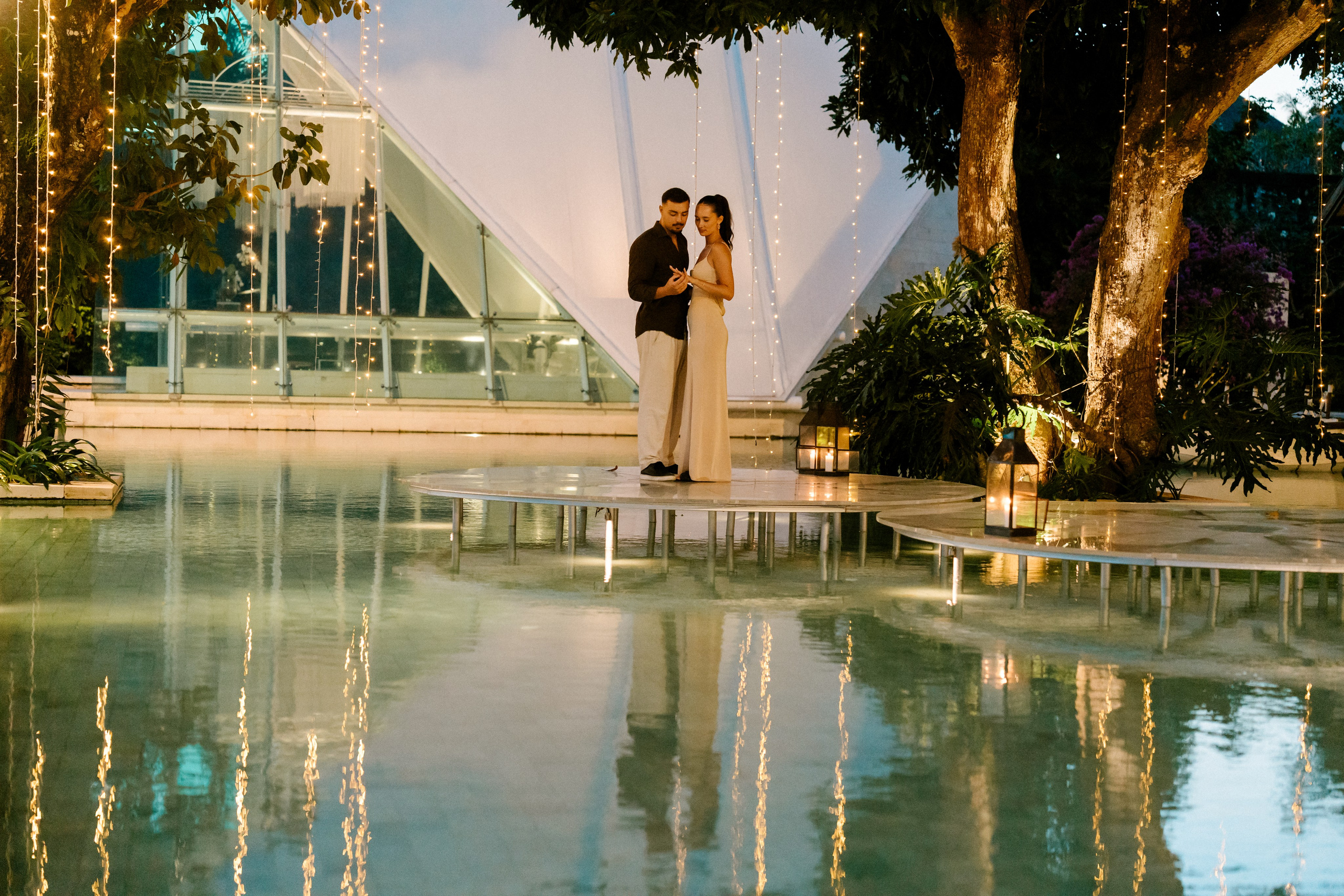 Nicolaos & Ivanna. Female Photographer in Bali