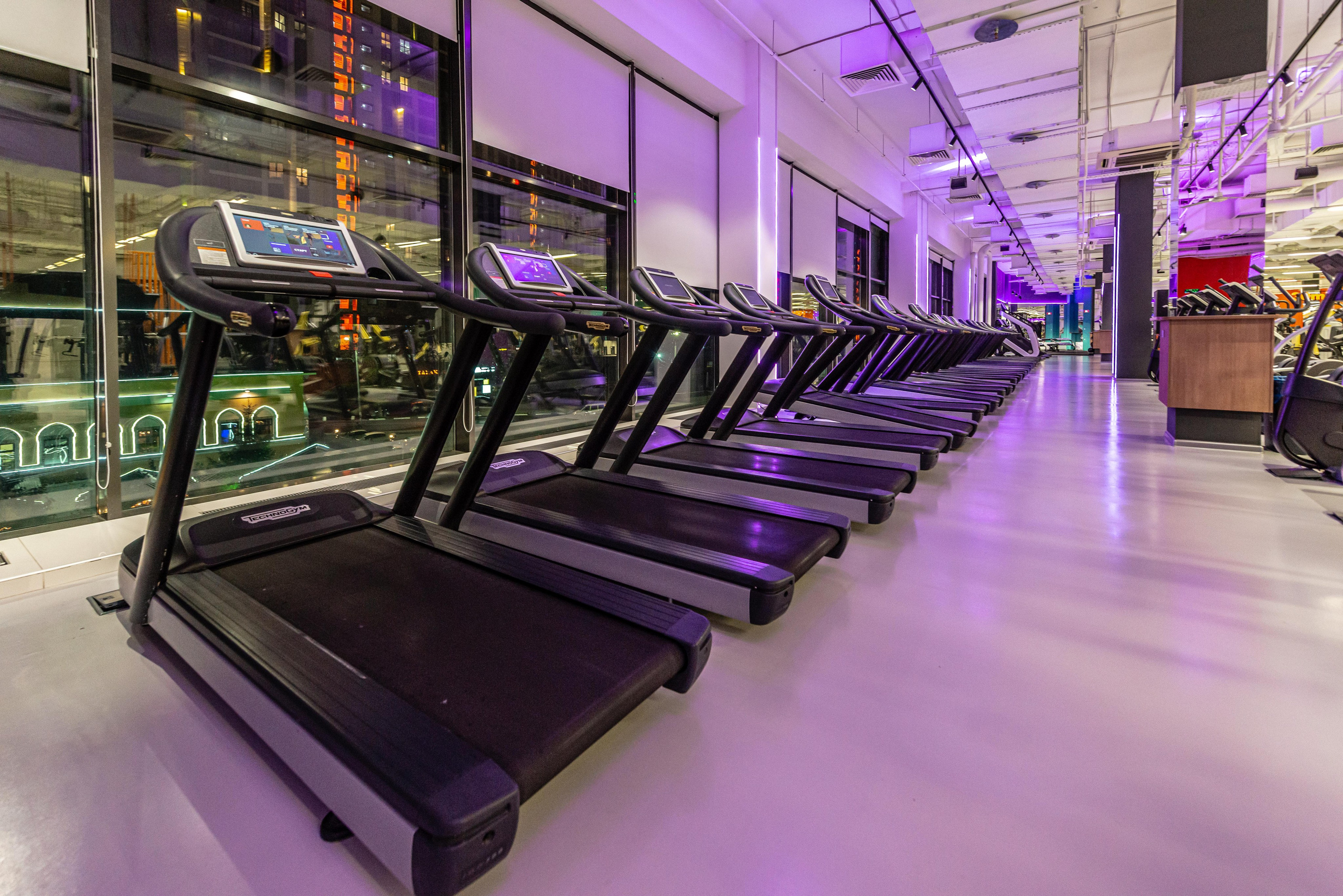 Фитнес-клуб DDX Fitness в Мытищи. ФОТОГРАФ МЕКСИКА КИНТАНА-РОО