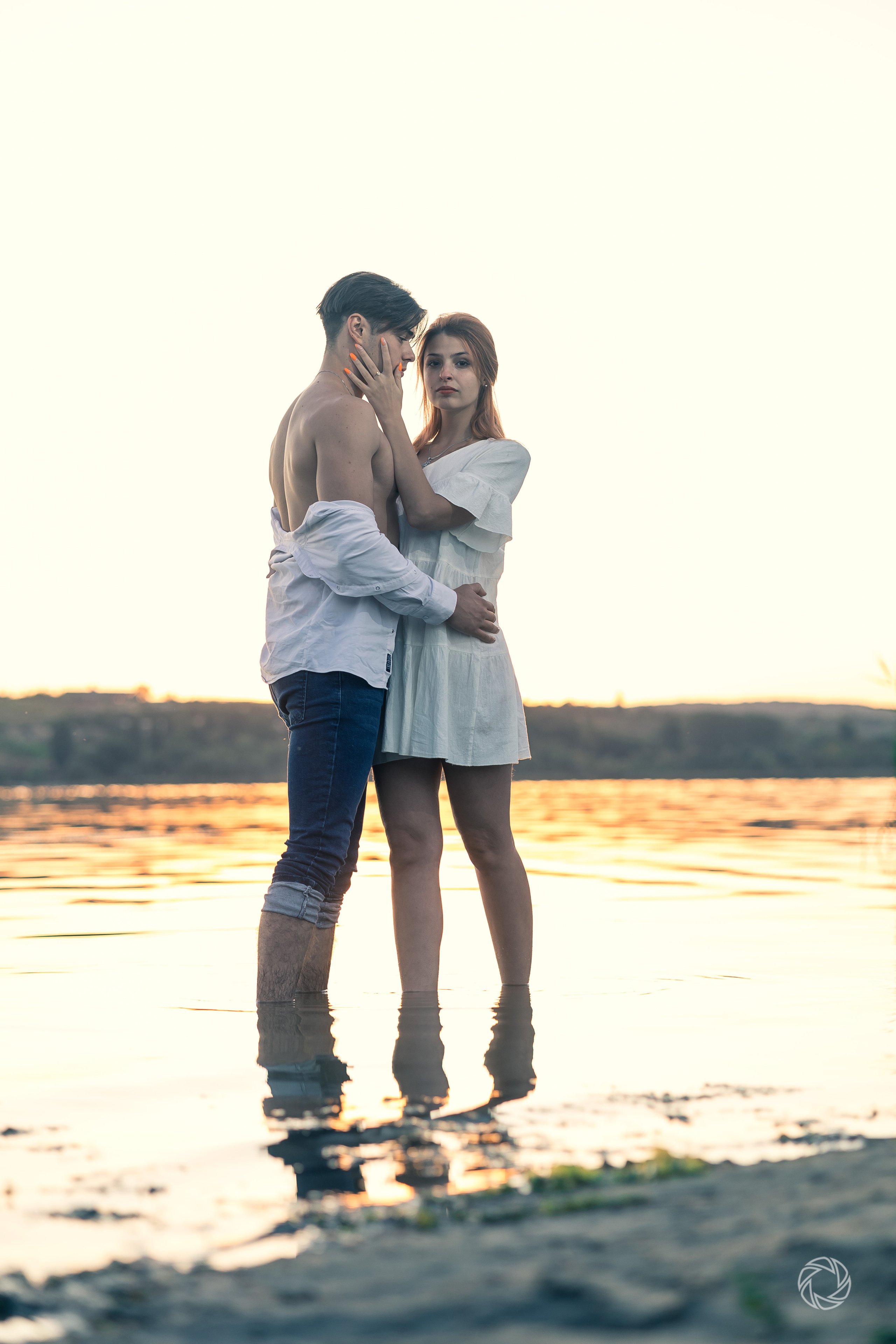 Sunset by the lake. ✔️ Servicii foto si video in Chisinau Moldova - Cinematic.md