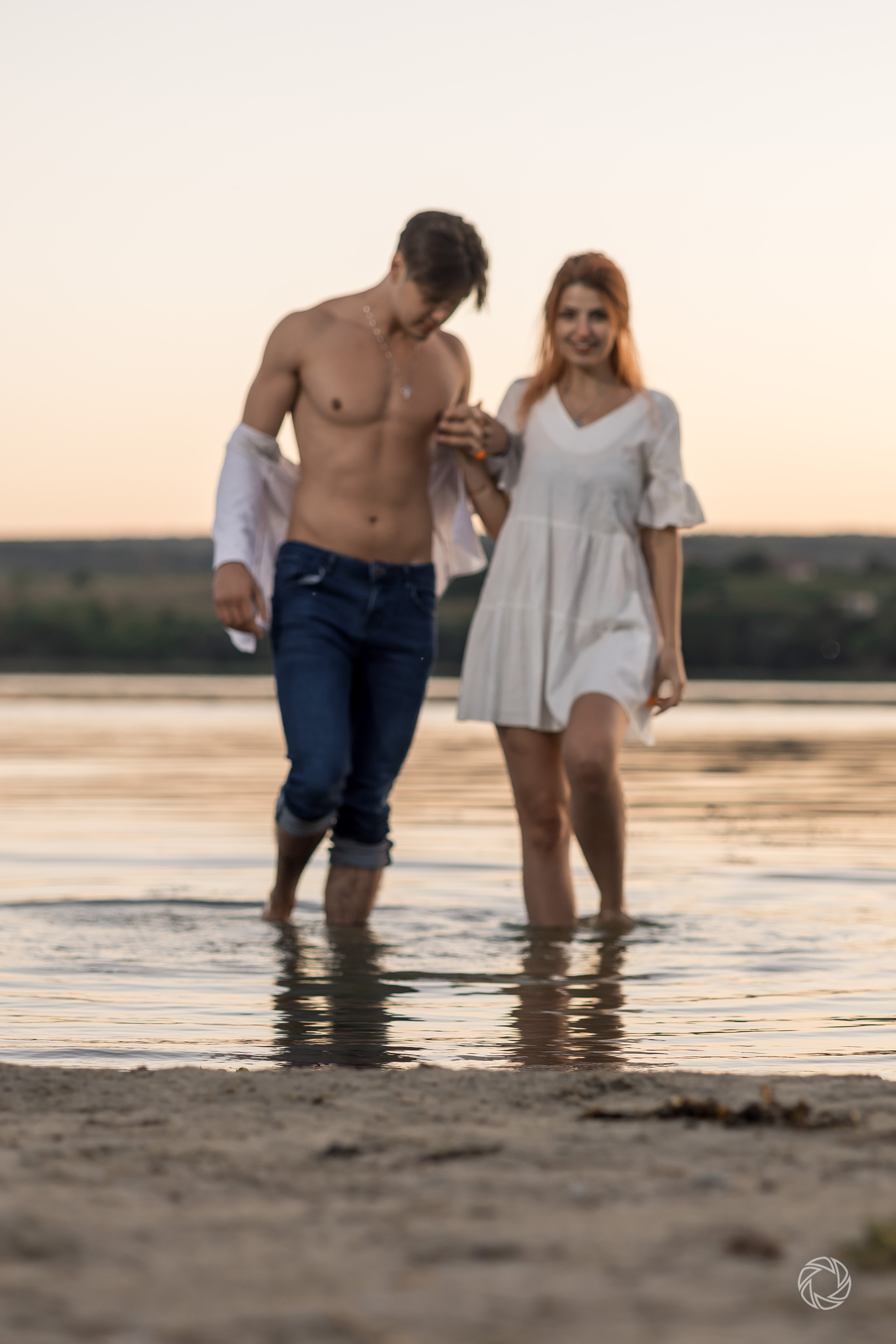 Sunset by the lake. ✔️ Servicii foto si video in Chisinau Moldova - Cinematic.md