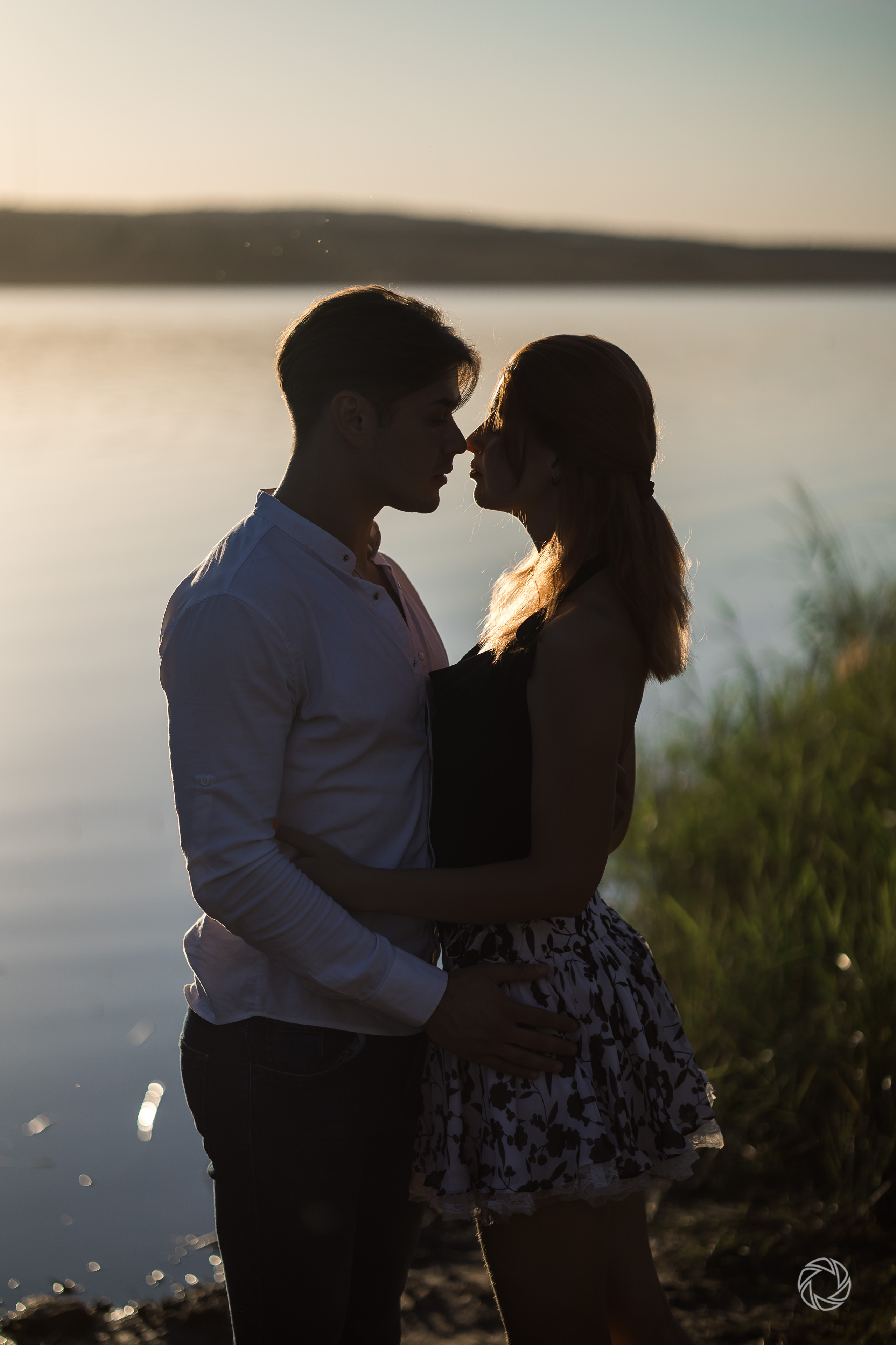 Sunset by the lake. ✔️ Servicii foto si video in Chisinau Moldova - Cinematic.md