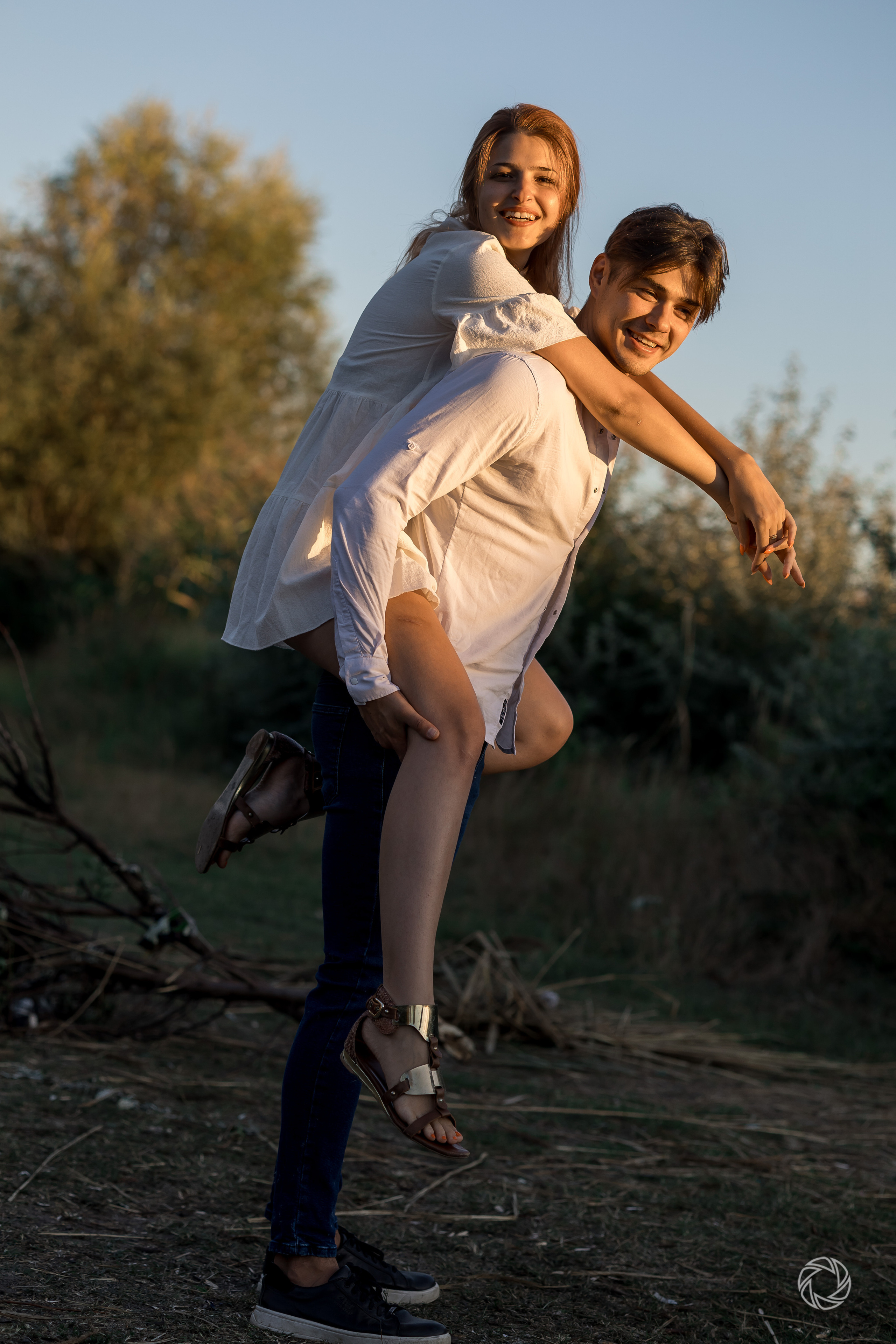 Sunset by the lake. ✔️ Servicii foto si video in Chisinau Moldova - Cinematic.md