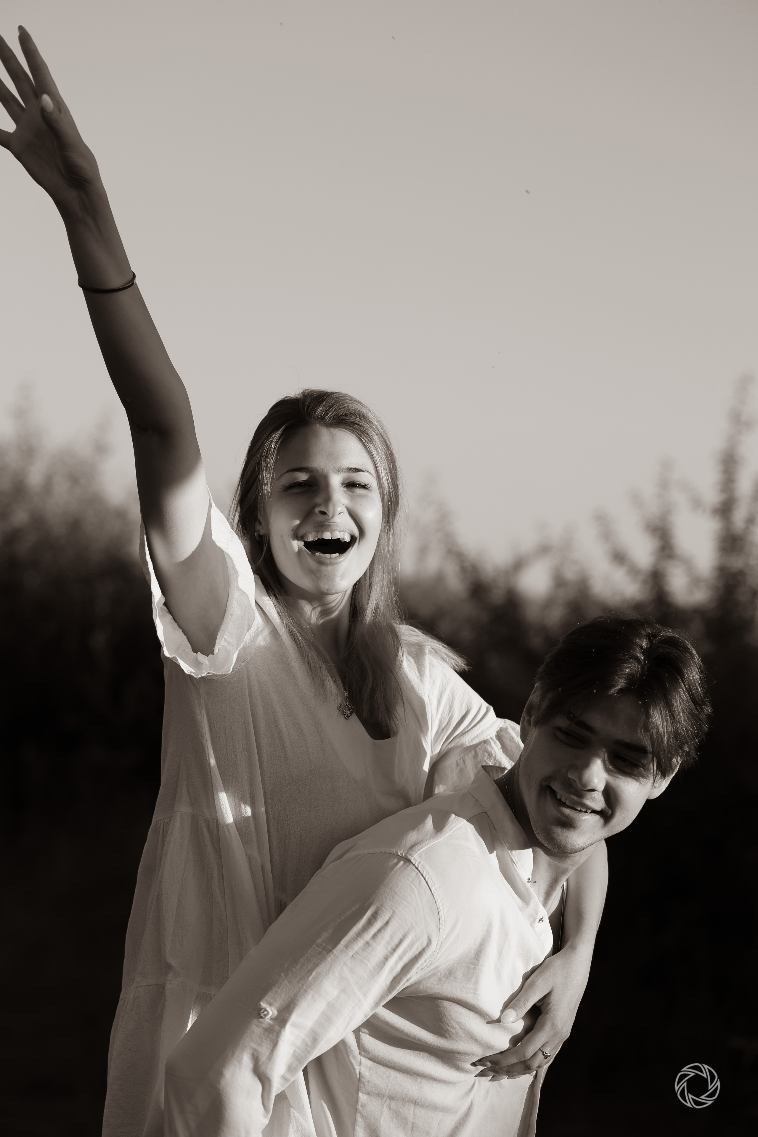 Sunset by the lake. ✔️ Servicii foto si video in Chisinau Moldova - Cinematic.md