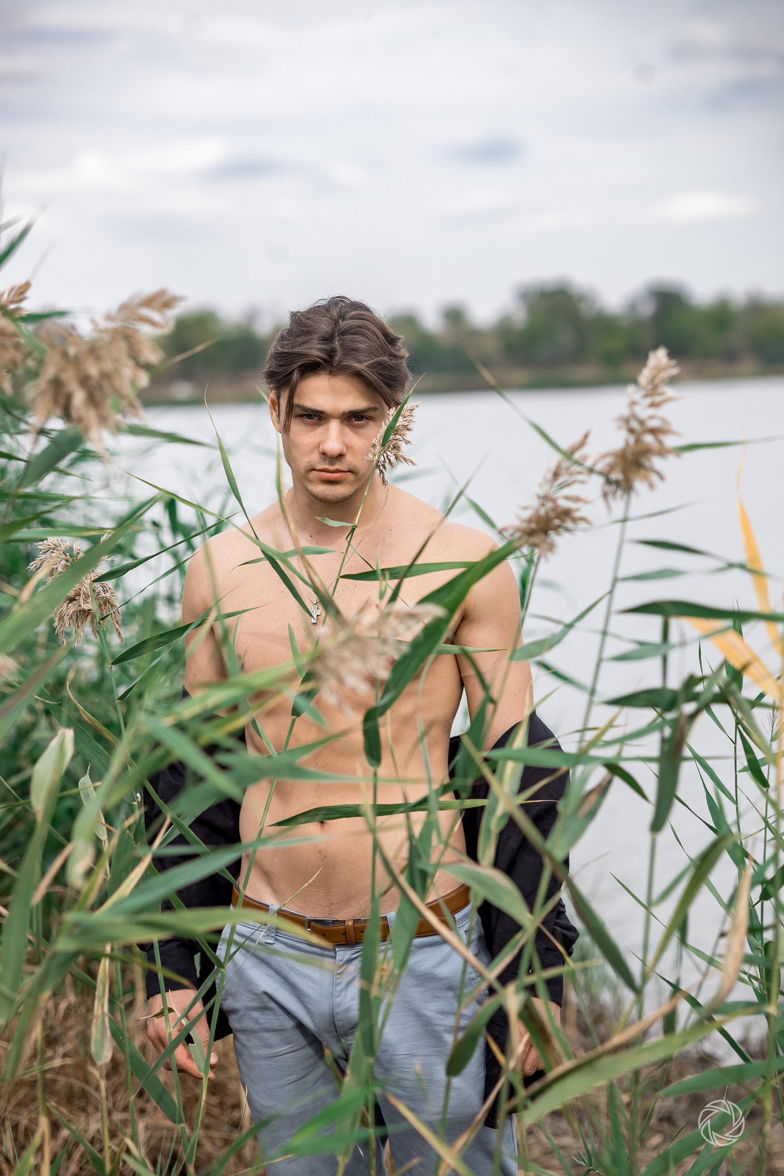 Мужской портрет, природа. ✔️ Servicii foto si video in Chisinau Moldova - Cinematic.md