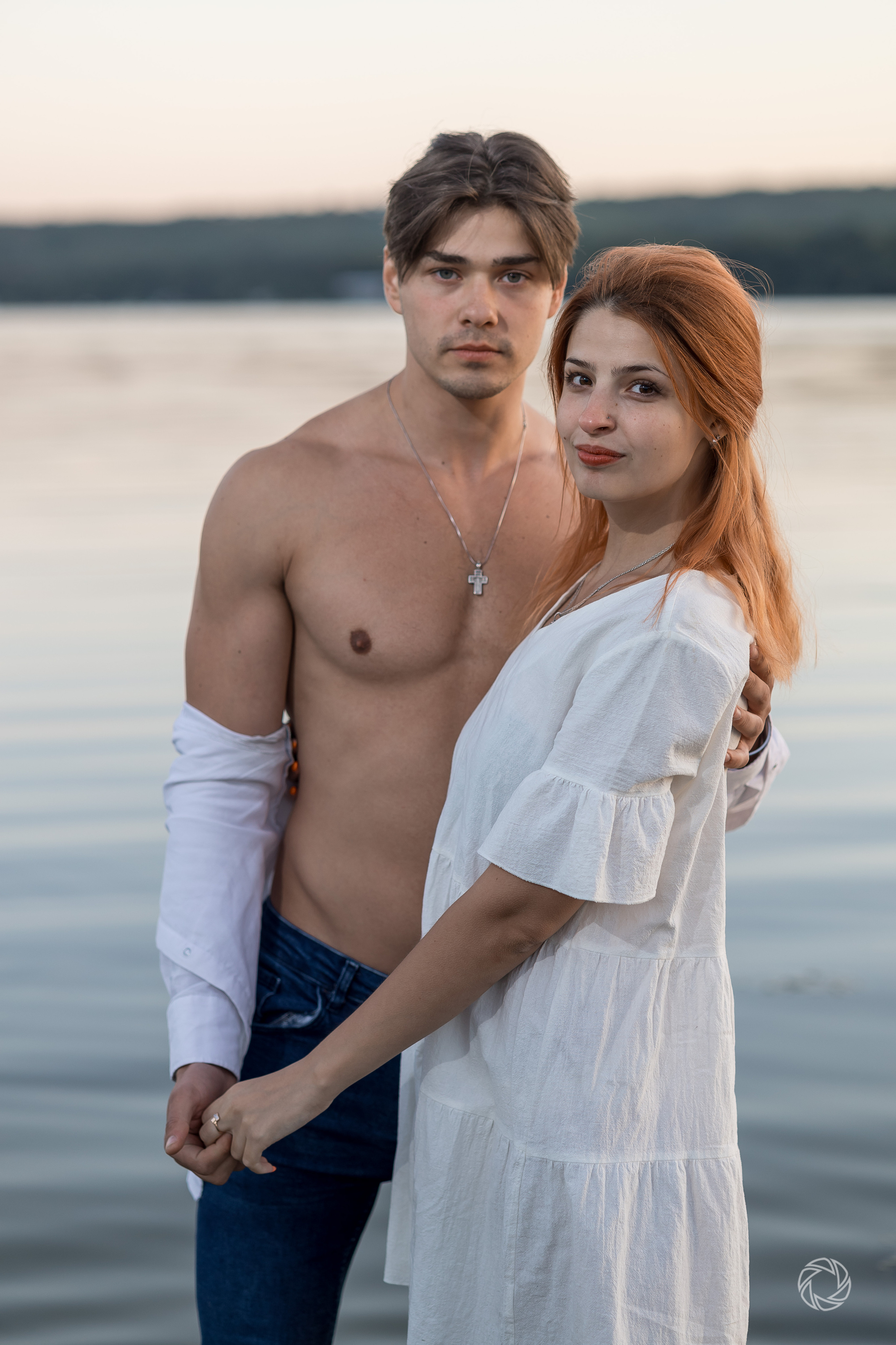 Sunset by the lake. ✔️ Servicii foto si video in Chisinau Moldova - Cinematic.md