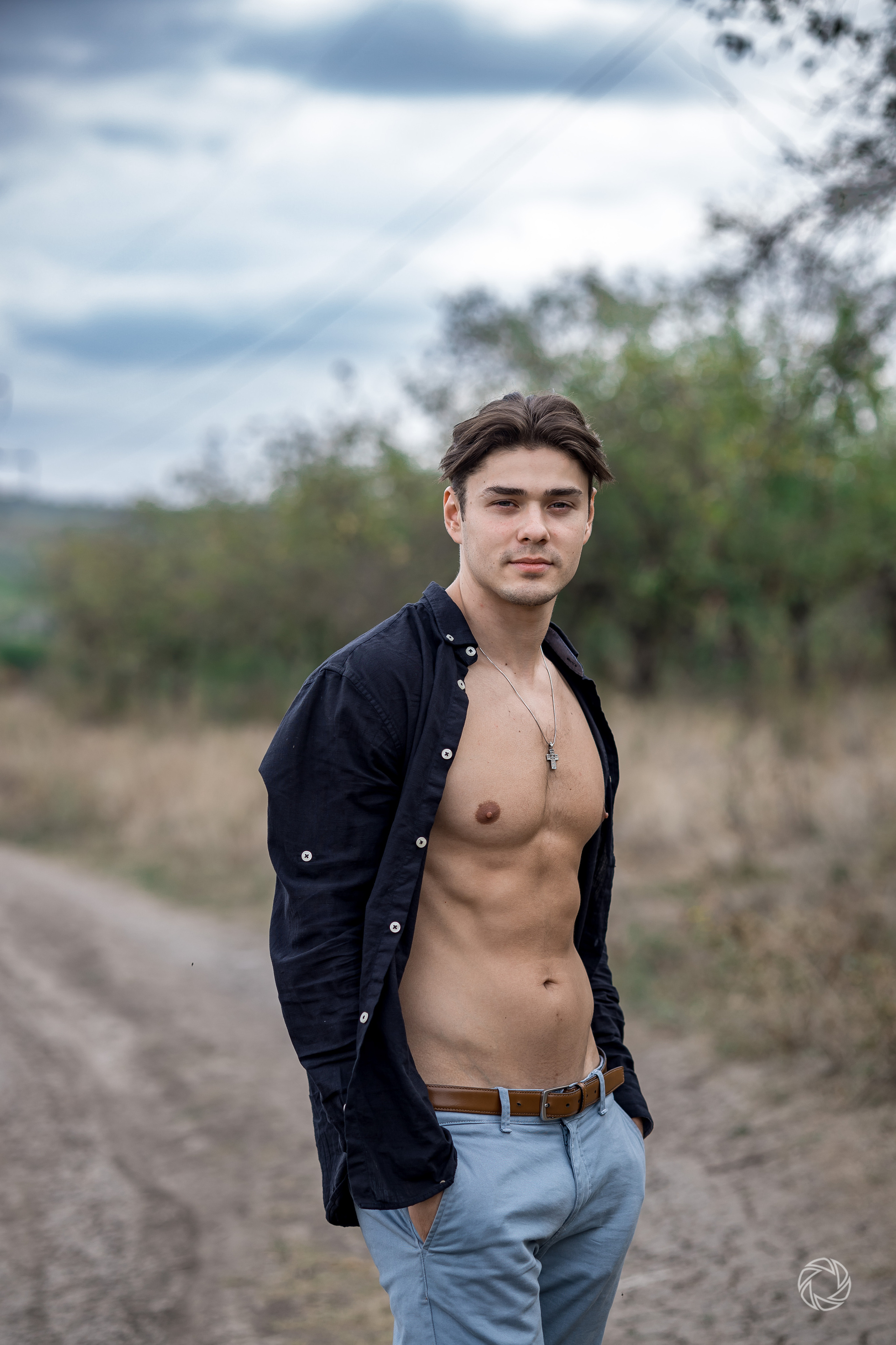 Мужской портрет, природа. ✔️ Servicii foto si video in Chisinau Moldova - Cinematic.md