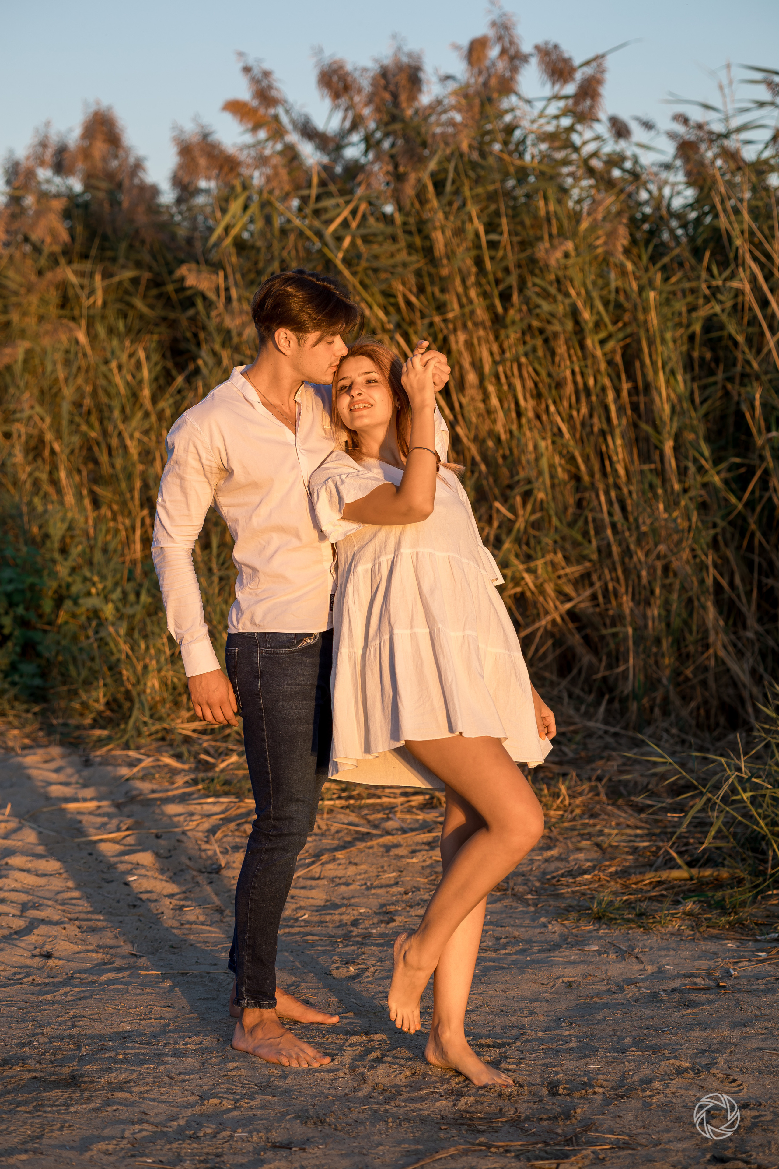 Sunset by the lake. ✔️ Servicii foto si video in Chisinau Moldova - Cinematic.md