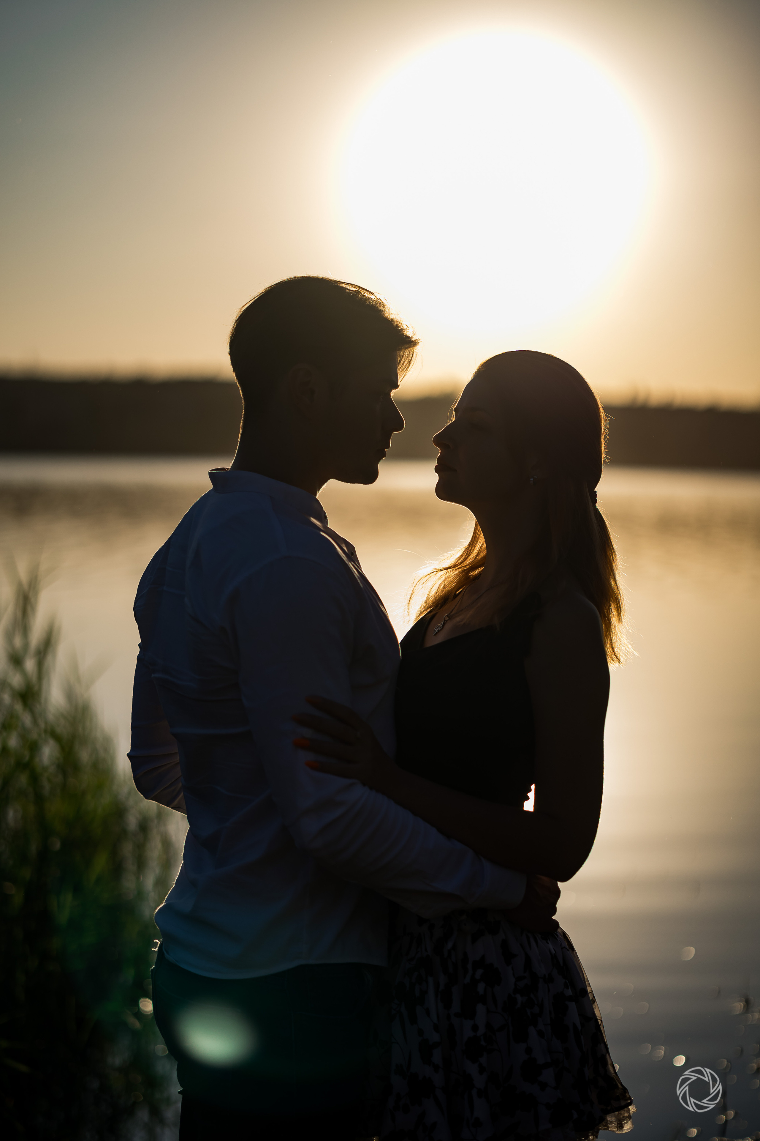 Sunset by the lake. ✔️ Servicii foto si video in Chisinau Moldova - Cinematic.md