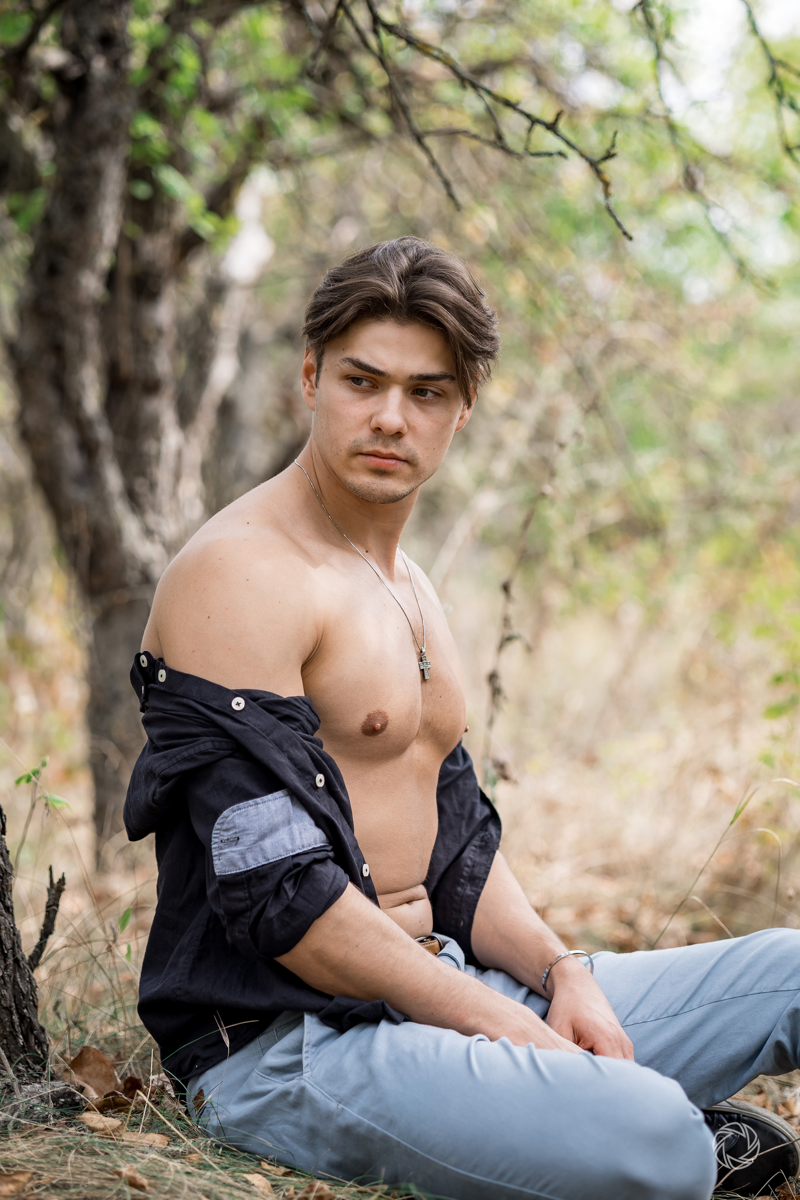 Мужской портрет, природа. ✔️ Servicii foto si video in Chisinau Moldova - Cinematic.md