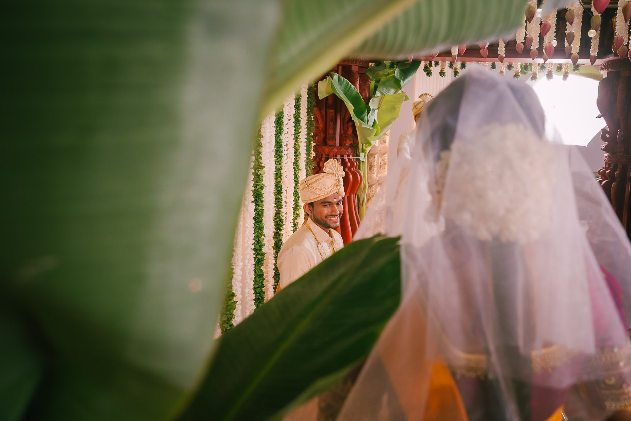Jaffna Tamil Wedding in Colombo by Anbujawahar