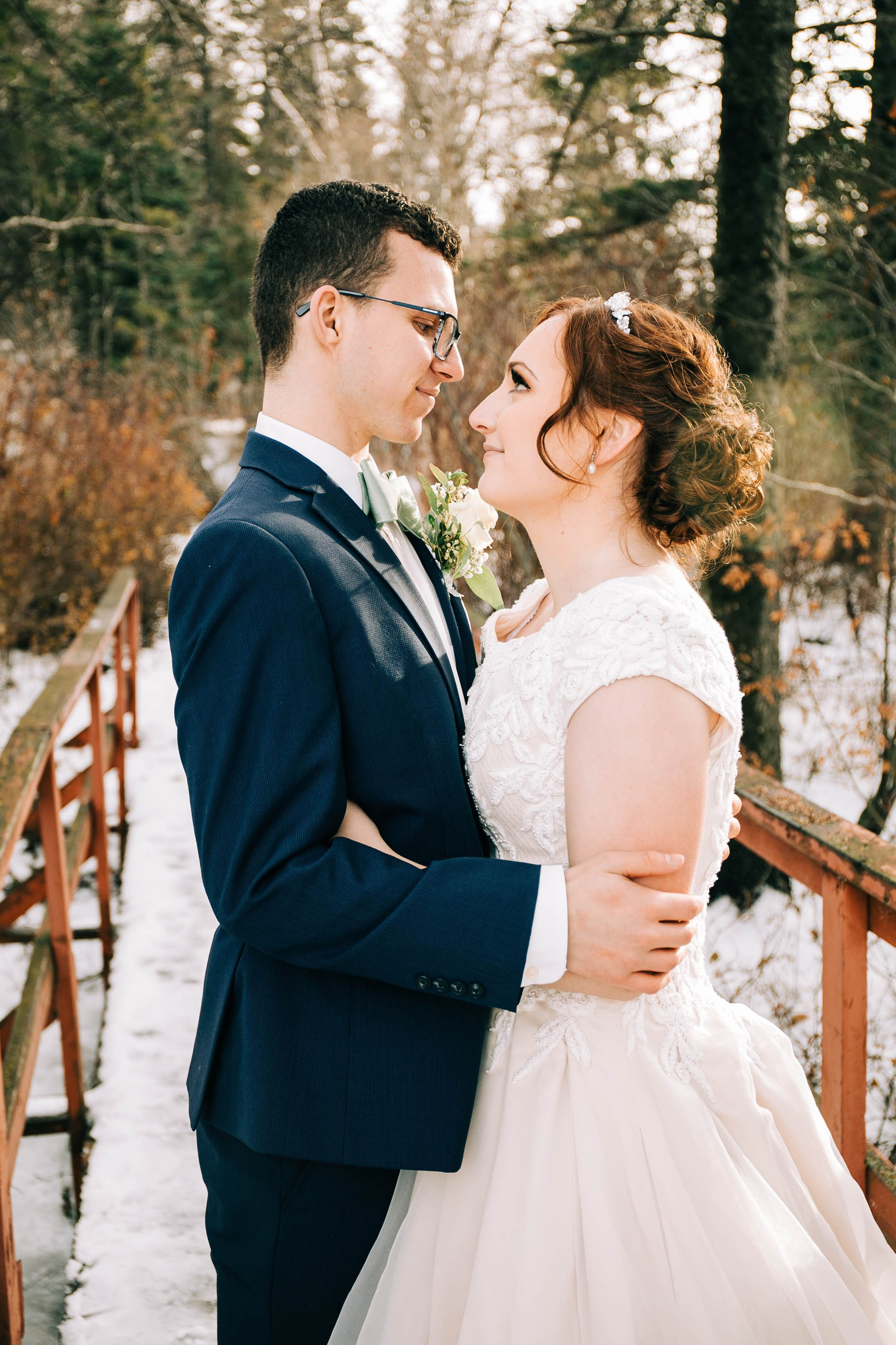 Mikayla & Thomas. Fotografía accesible en Calgary