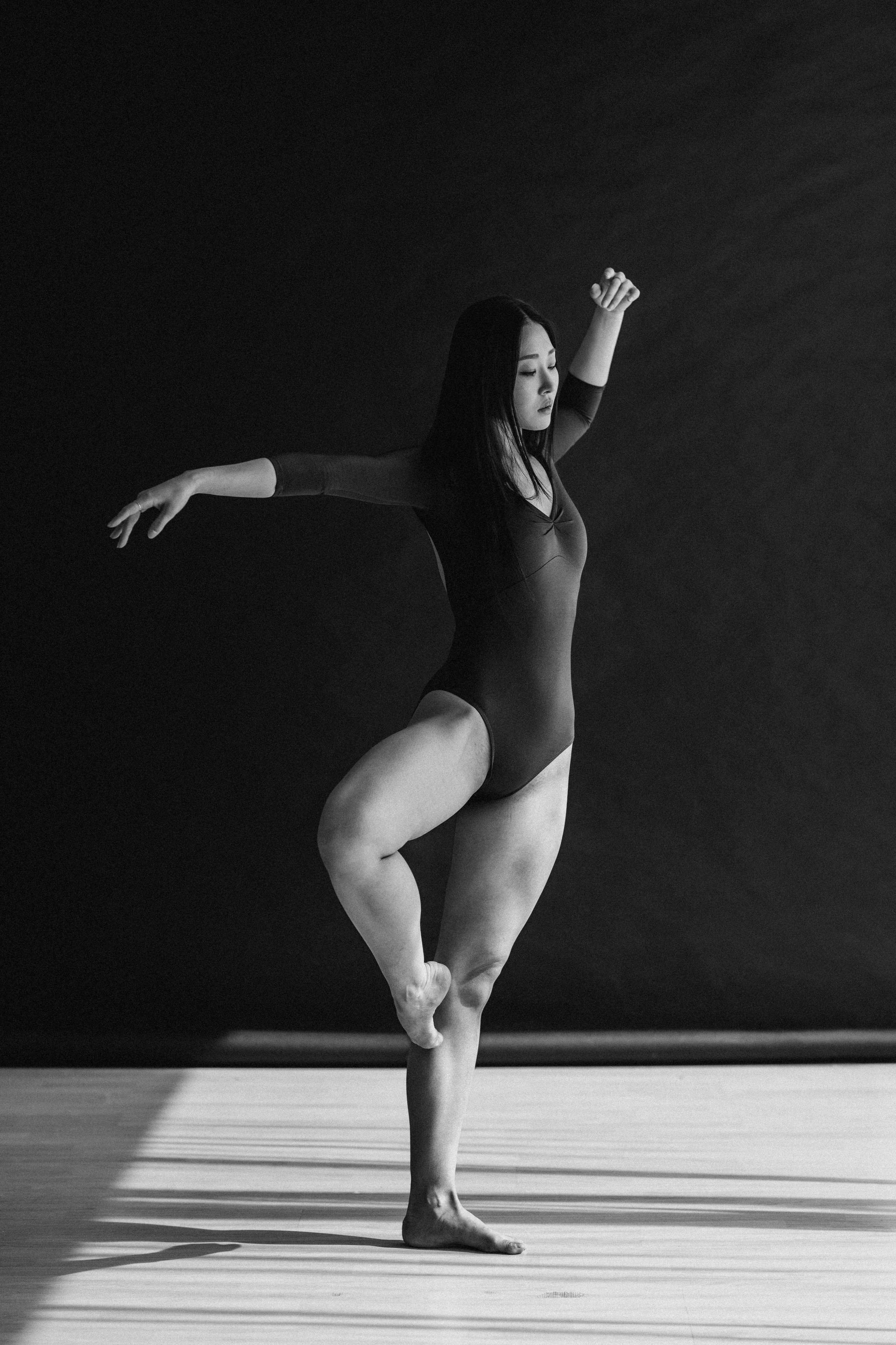 DANCERS. Victoria Olonen – Cinematic Portrait Artist | Helsinki & Europe