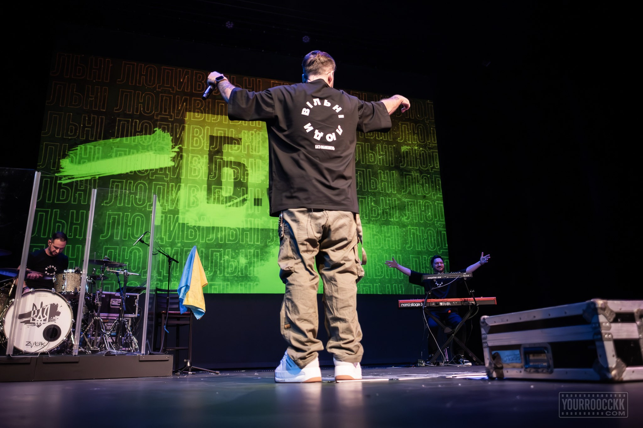 BEZ OBMEZHEN | SACRAMENTO. Reportage concert portrait photography in the San Francisco Bay Area