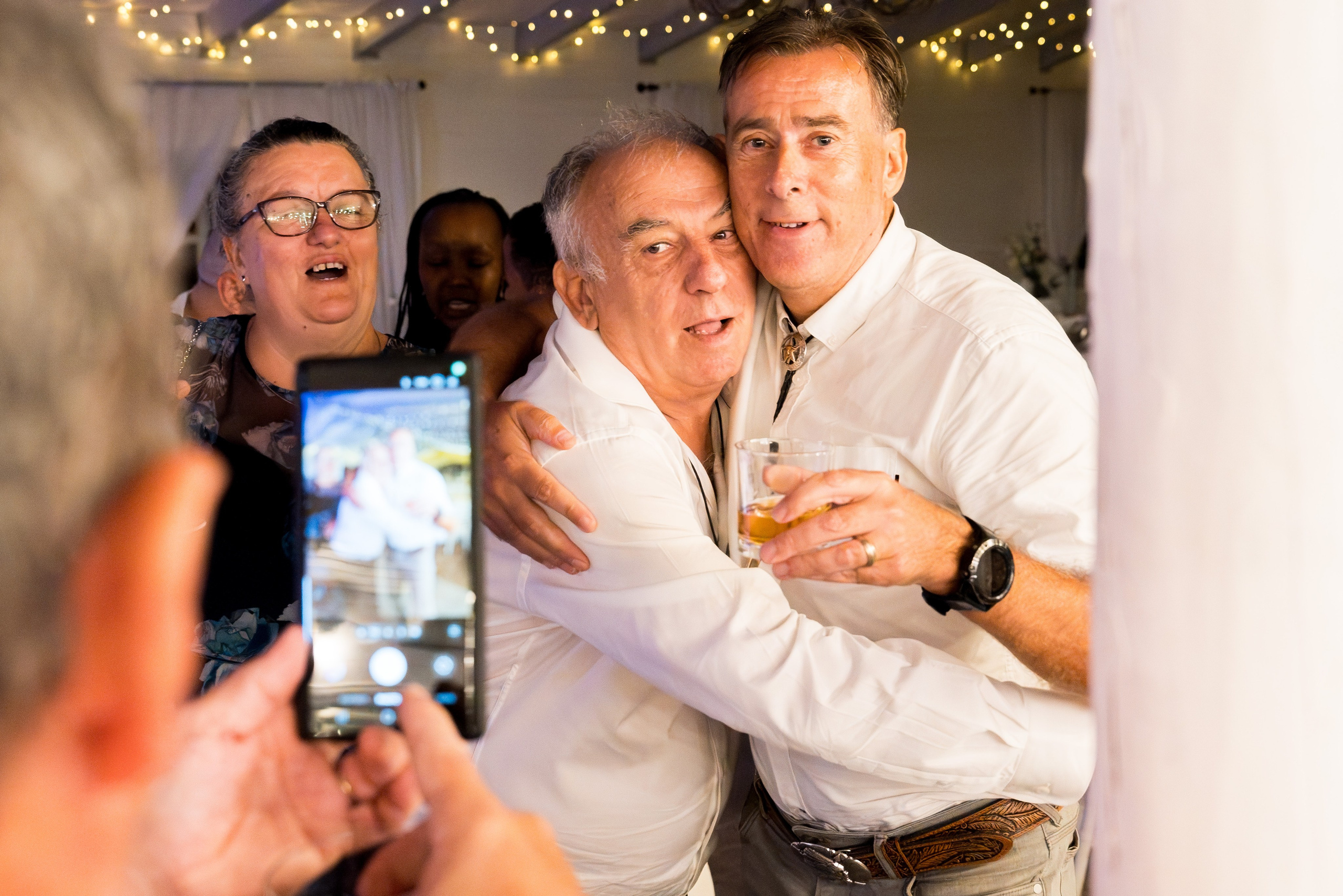 PARTY. Gabriel Florea — Fotograf nuntă București