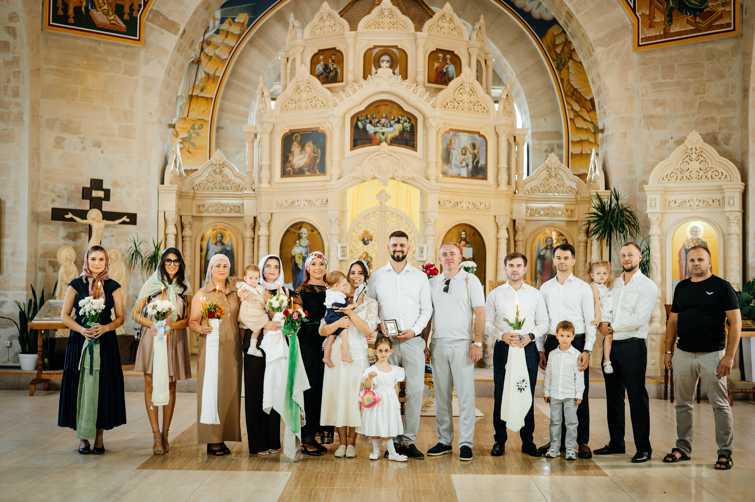 Botezul lui Robert. Fotograf Cătălina Munteanu