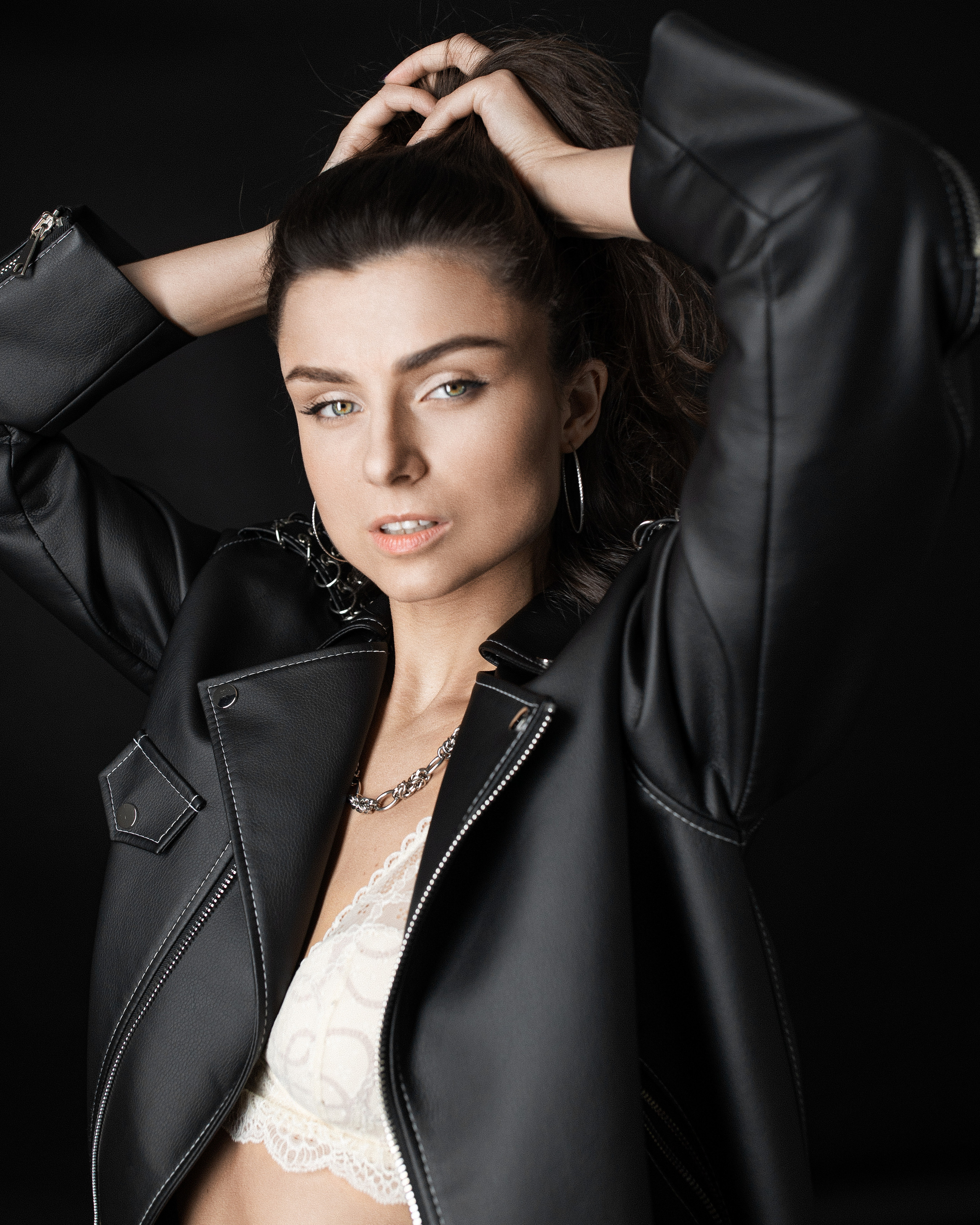 Single. Portrait photographer in Warsaw