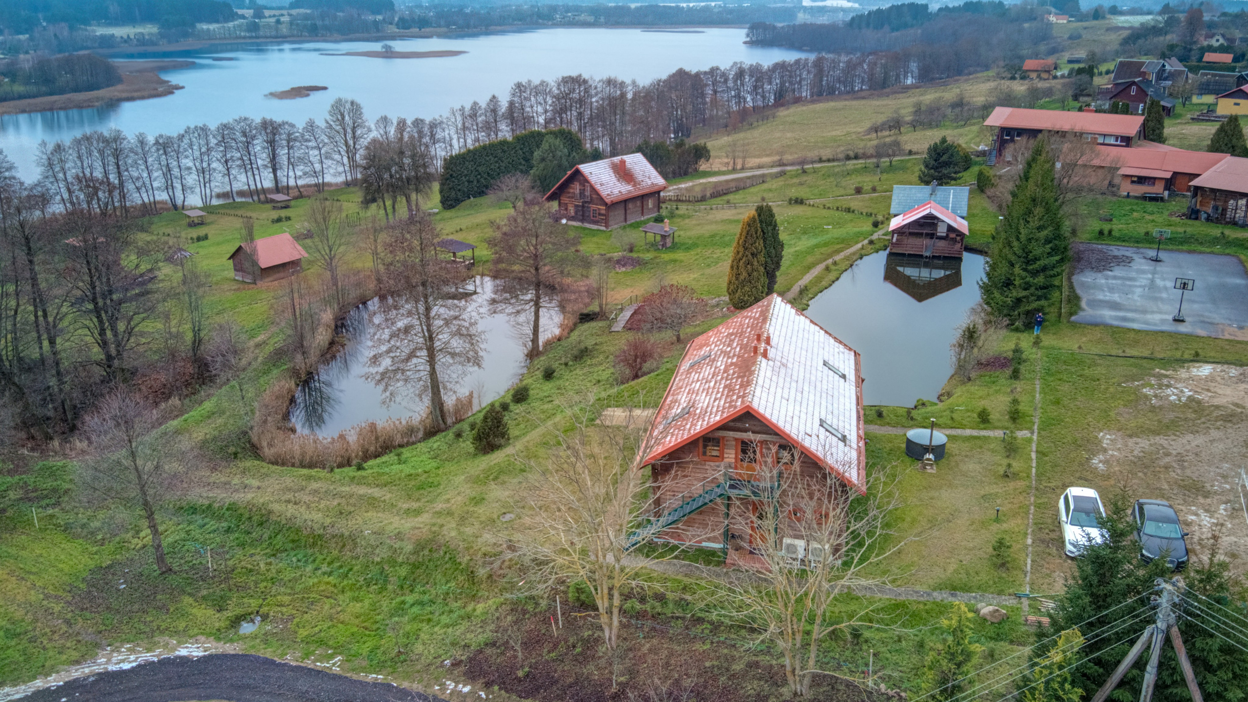 Trakų raj. sodyba. Elina Sapiega fotografė Vilniuje