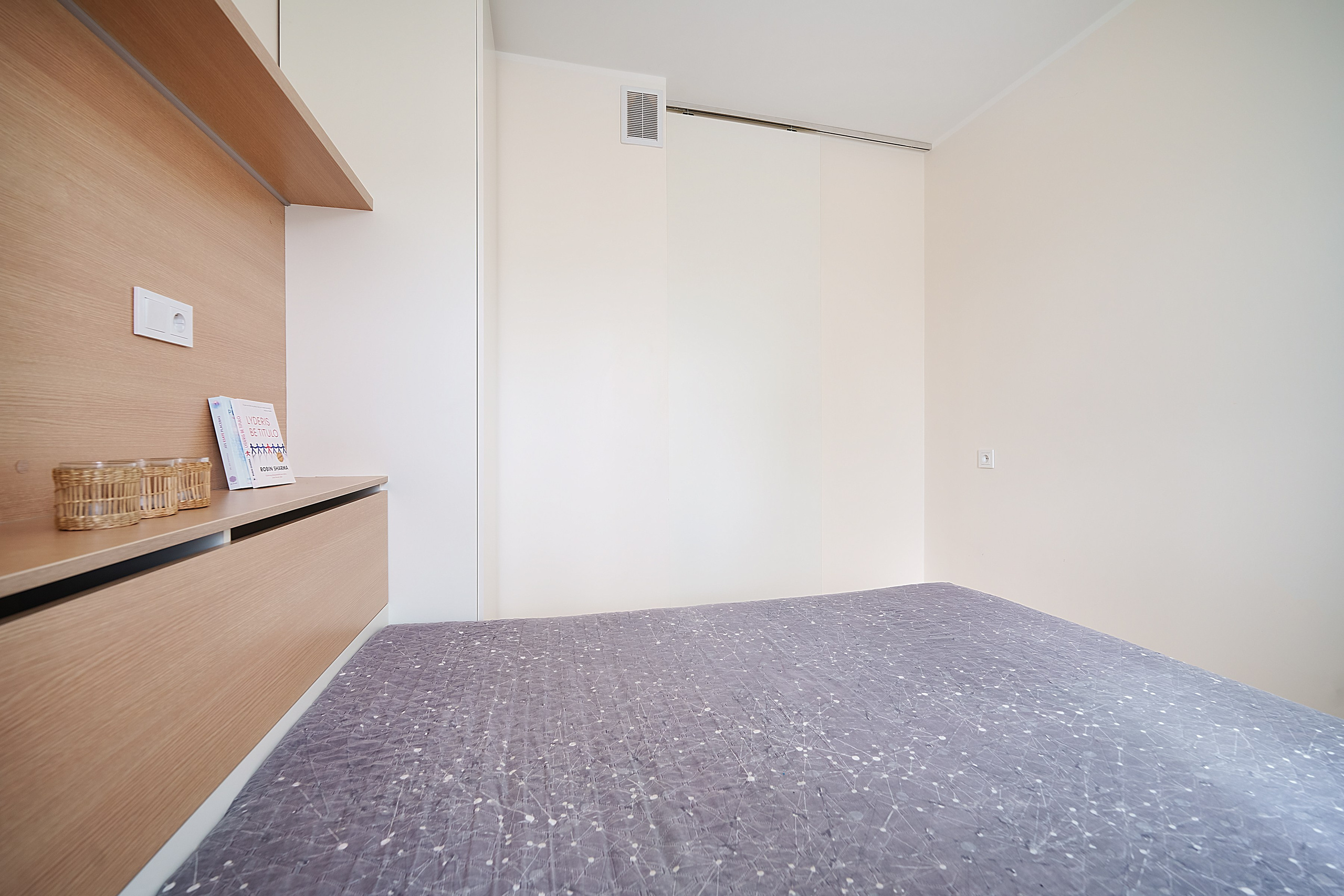 Stanevičiaus g. 64. Elina Sapiega fotografė Vilniuje