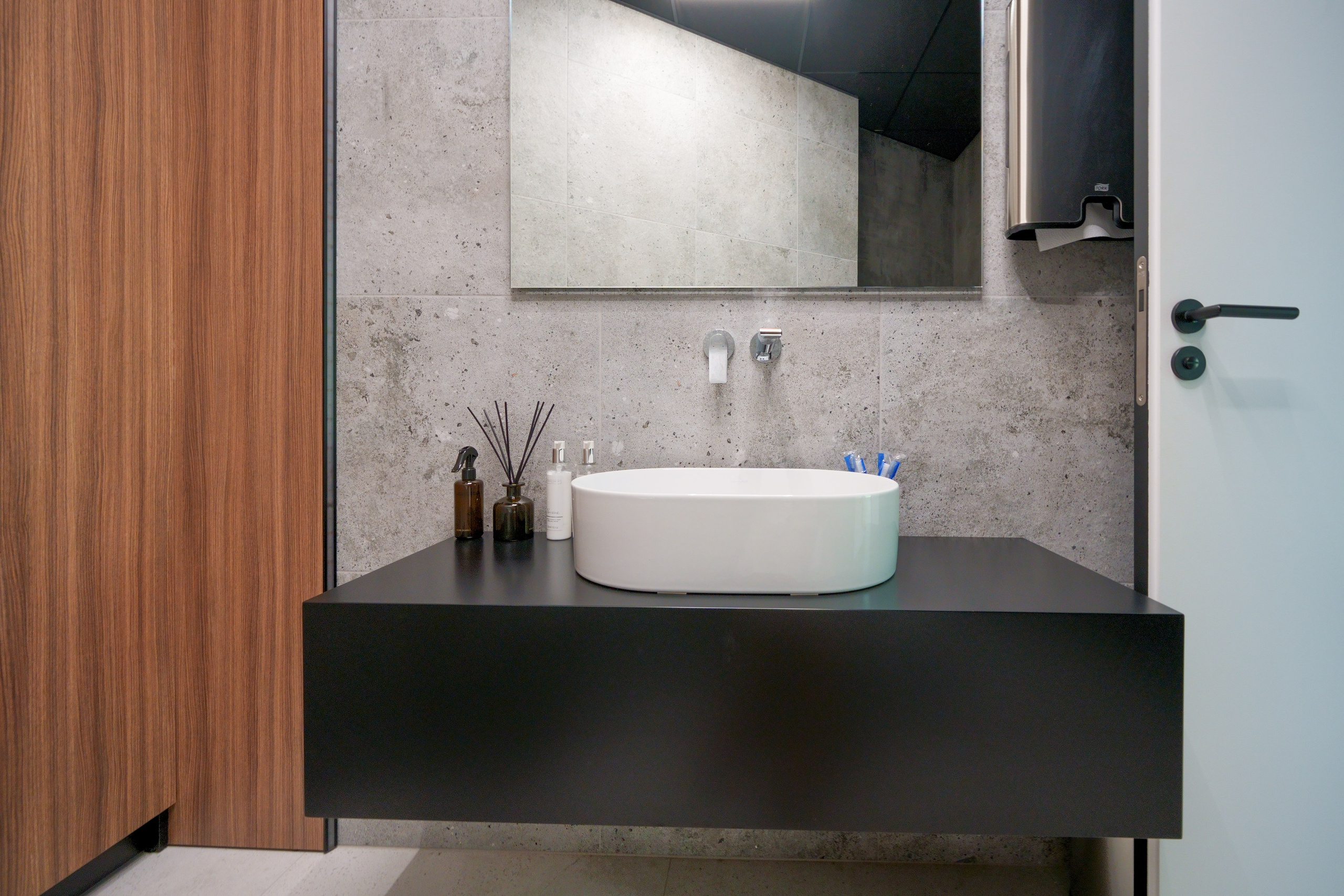 Žaliųjų ežerų g. 27. Elina Sapiega fotografė Vilniuje