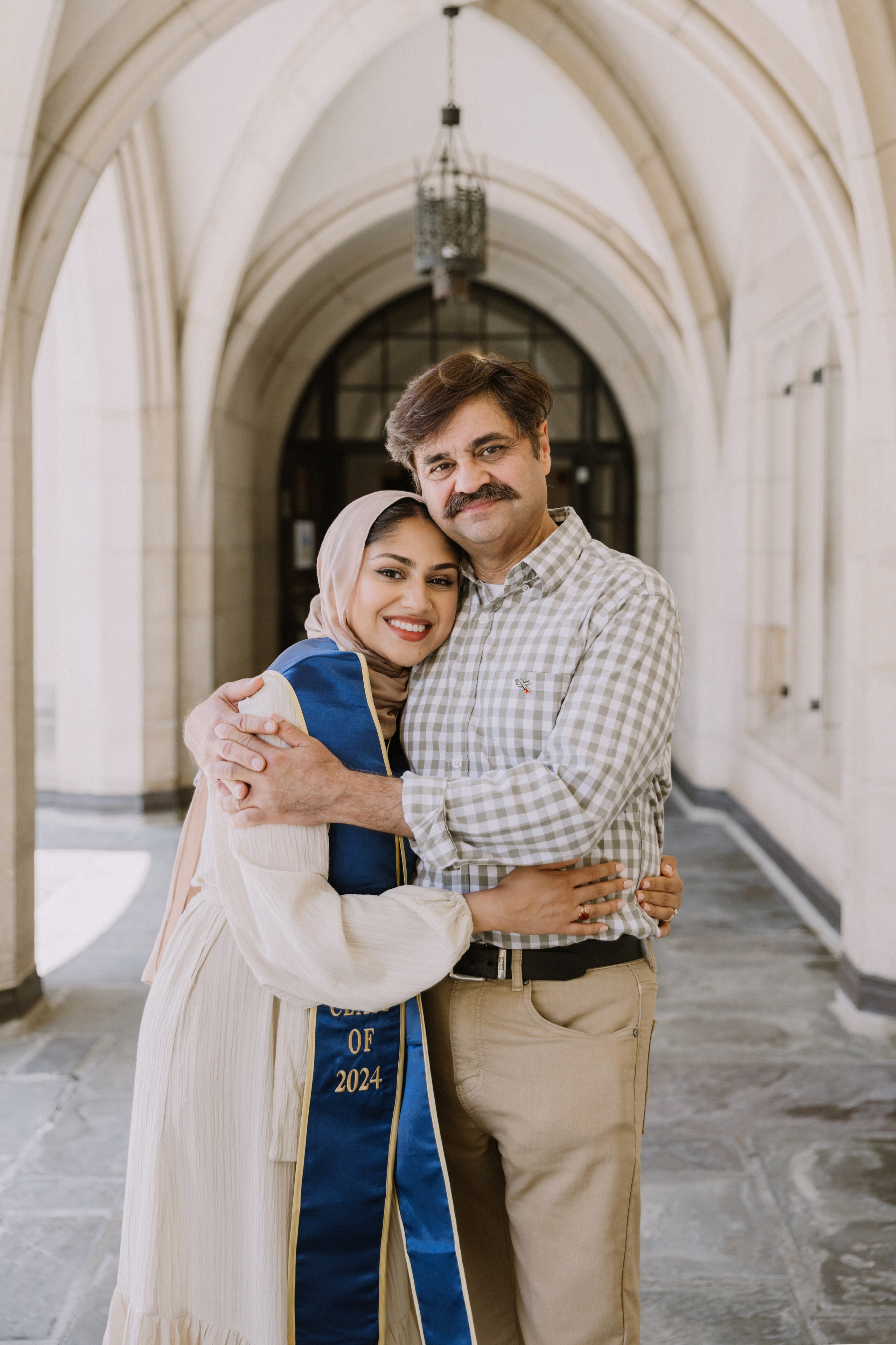 UCLA Graduation Photoshoot | Taya Frank. Southern California Family and Couple Photographer