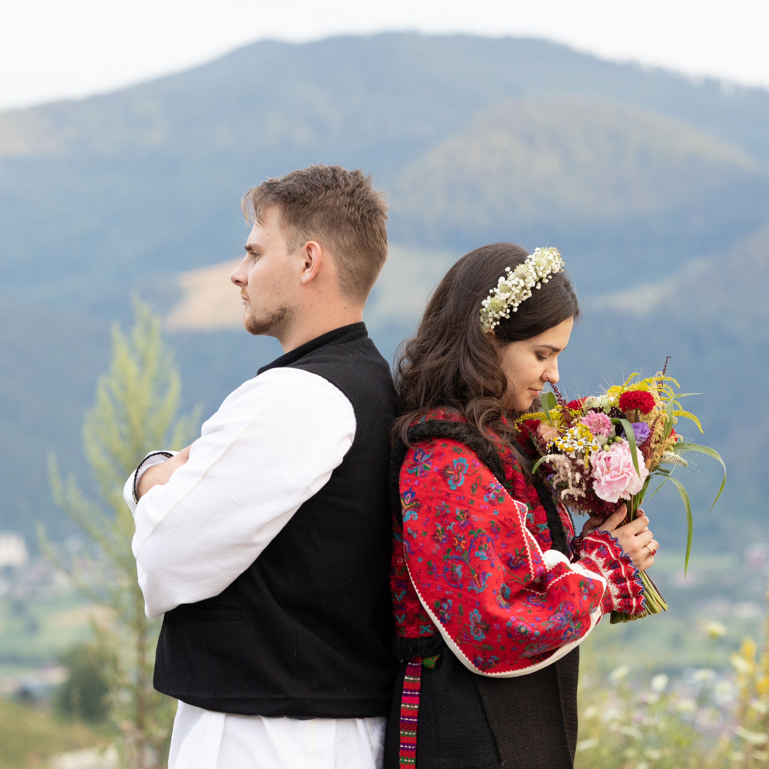 Nunta in costum popular. Product and food photographer in Brasov, Romania