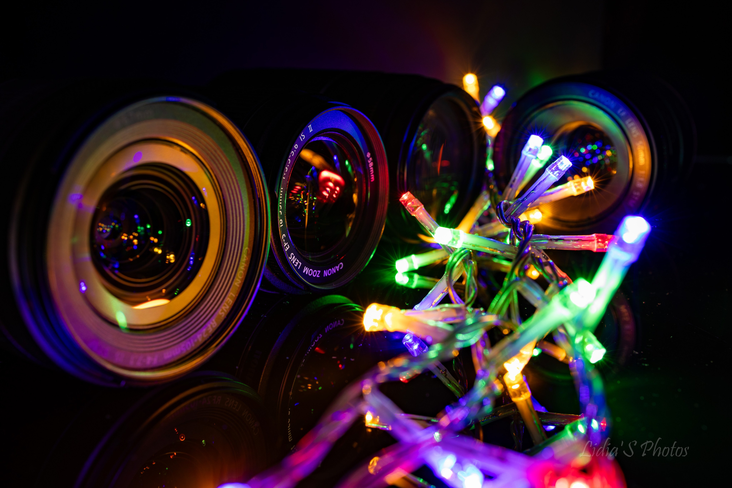 Fotograf. Lucrez cu oameni, produse și spații. Portret și fotografie creativă. Bacău, România. Lidia Savinoiu