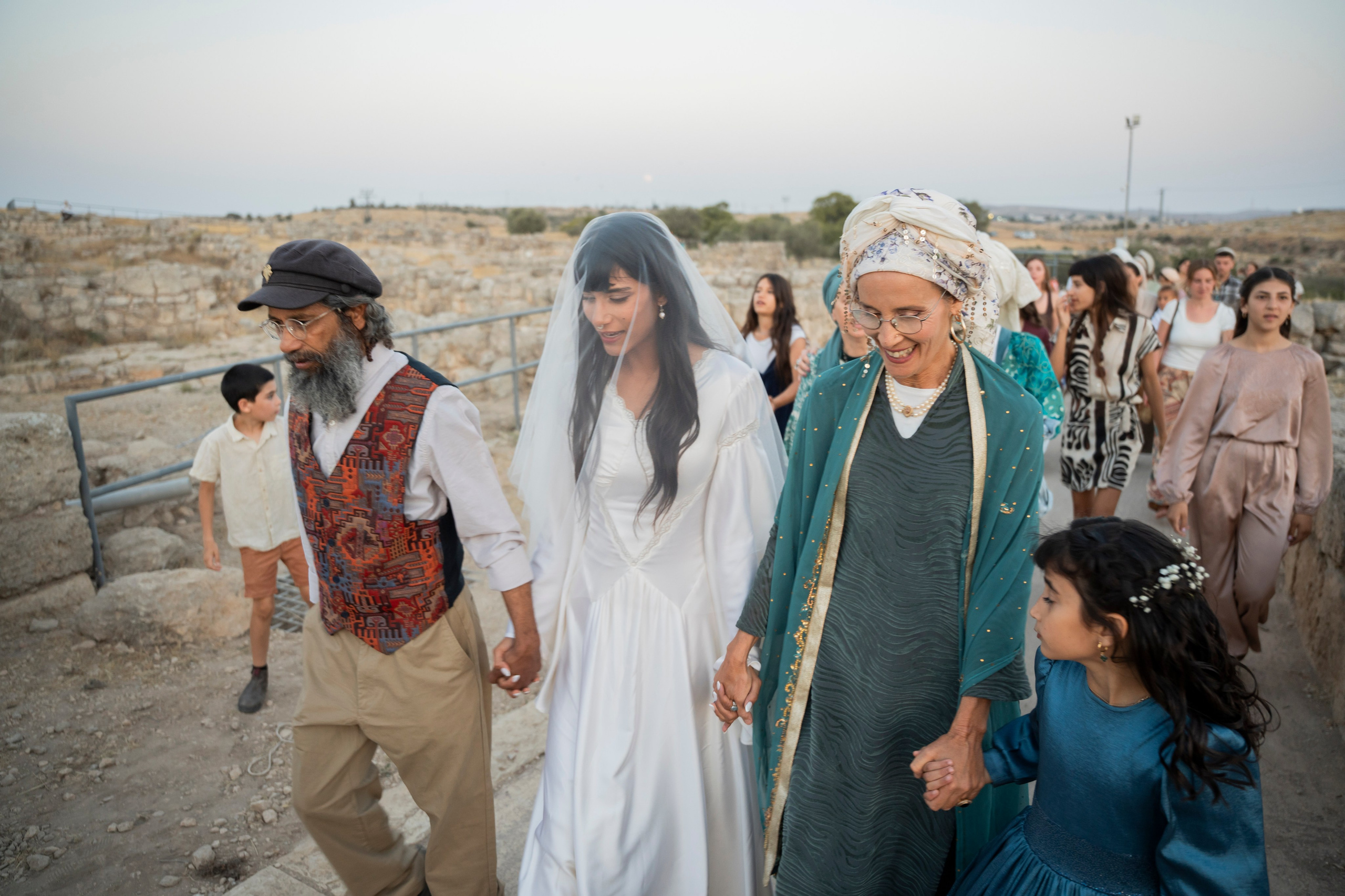 עדן ושלהבת. יוסף מזרחי צילום חתונה, ברית וזוגיות. צלם מקצועי שאוהב להוציא אתכם הכי יפים ברגעים הכי מרגשים
