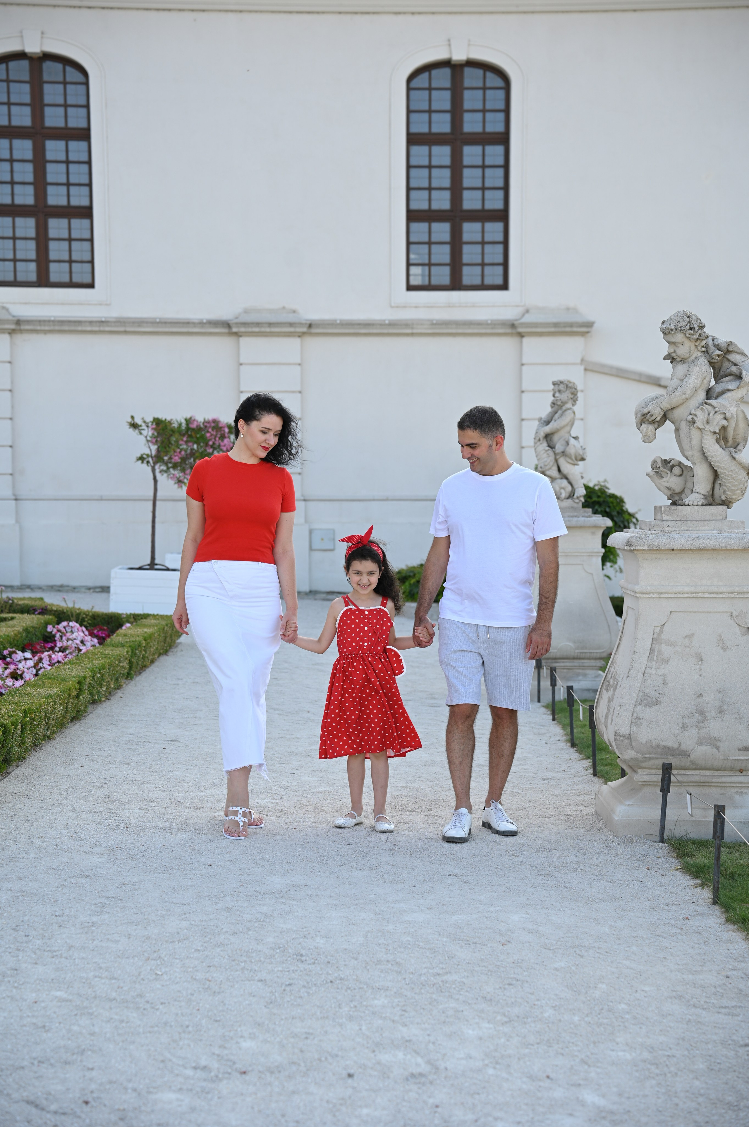 Slava, Natalia & Alina. Photo Vienna and Bratislava
