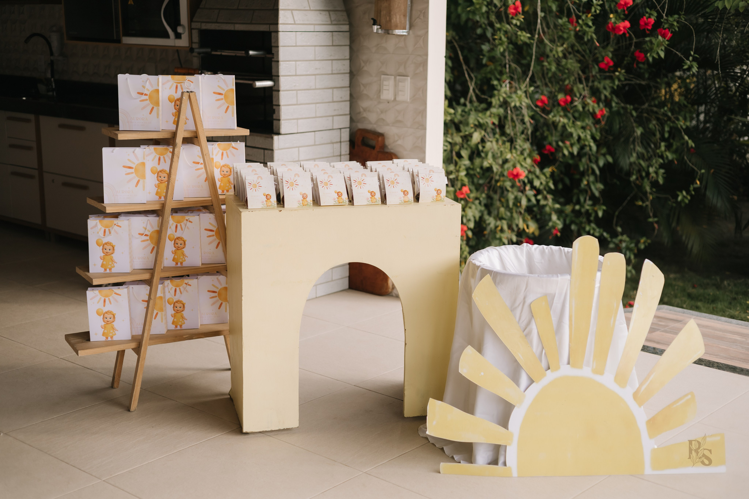 Aurora — 1 ano. Fotógrafo Richard Silvestre — Casamentos na Bahia