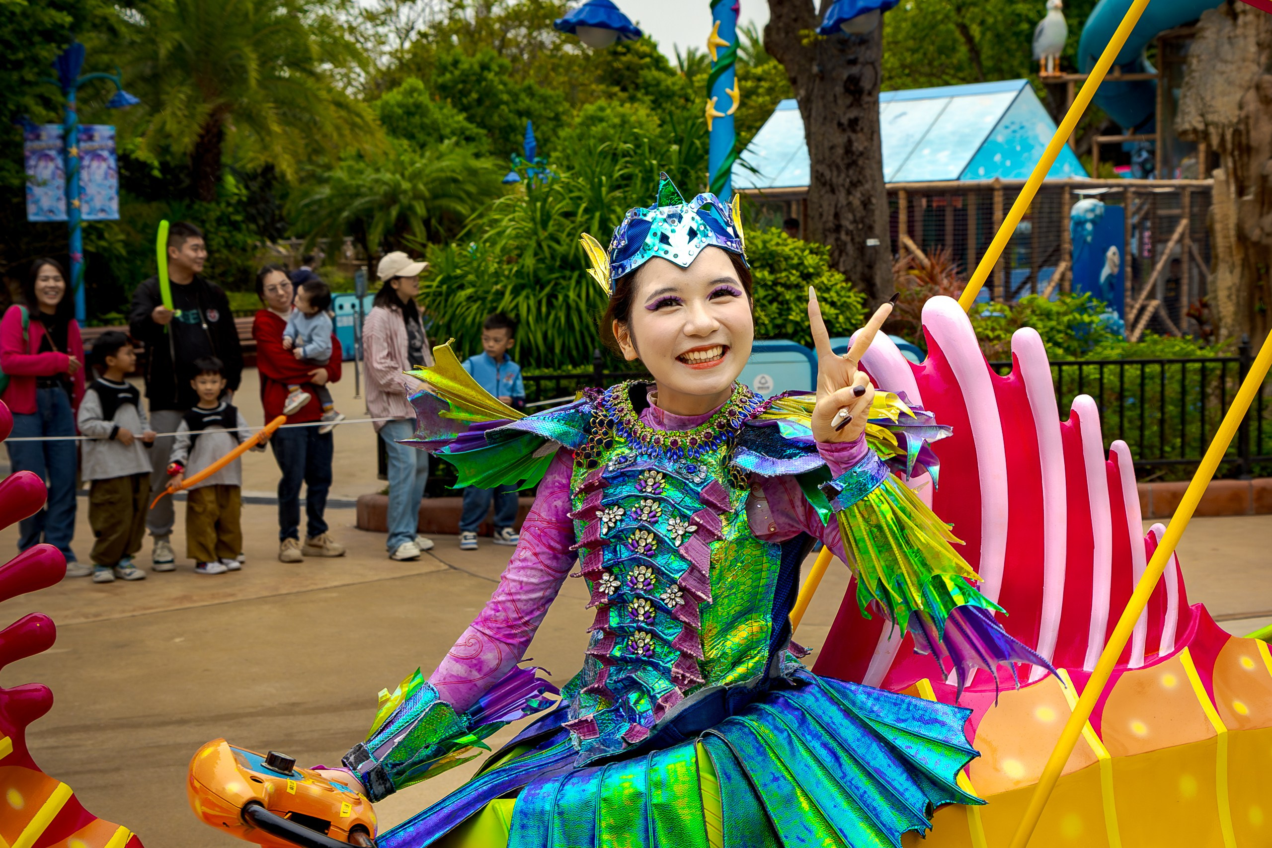 Дневной парад новогодняя версия