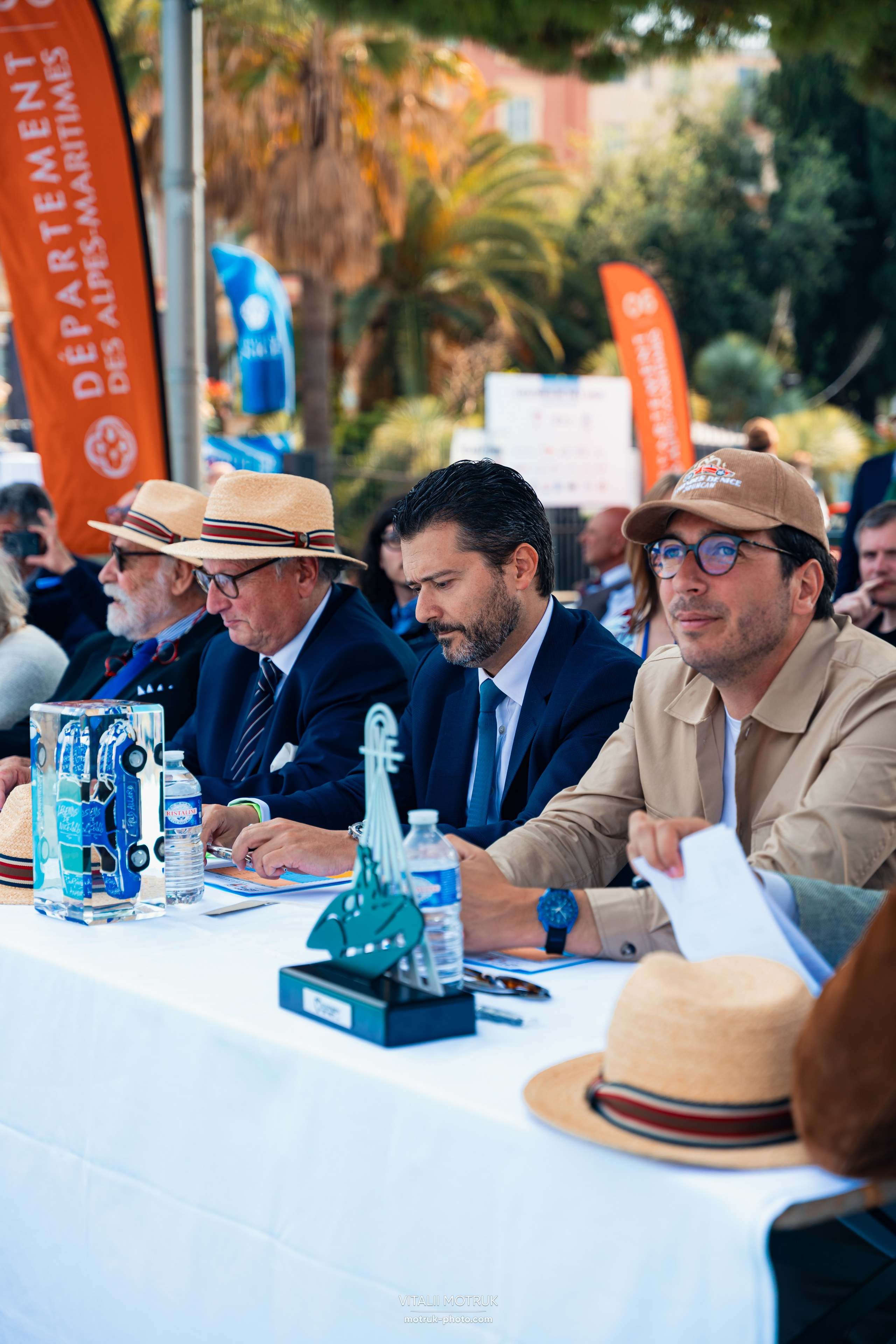 Legends de Nice. Photographe de voitures à Paris — Vitalii Motruk