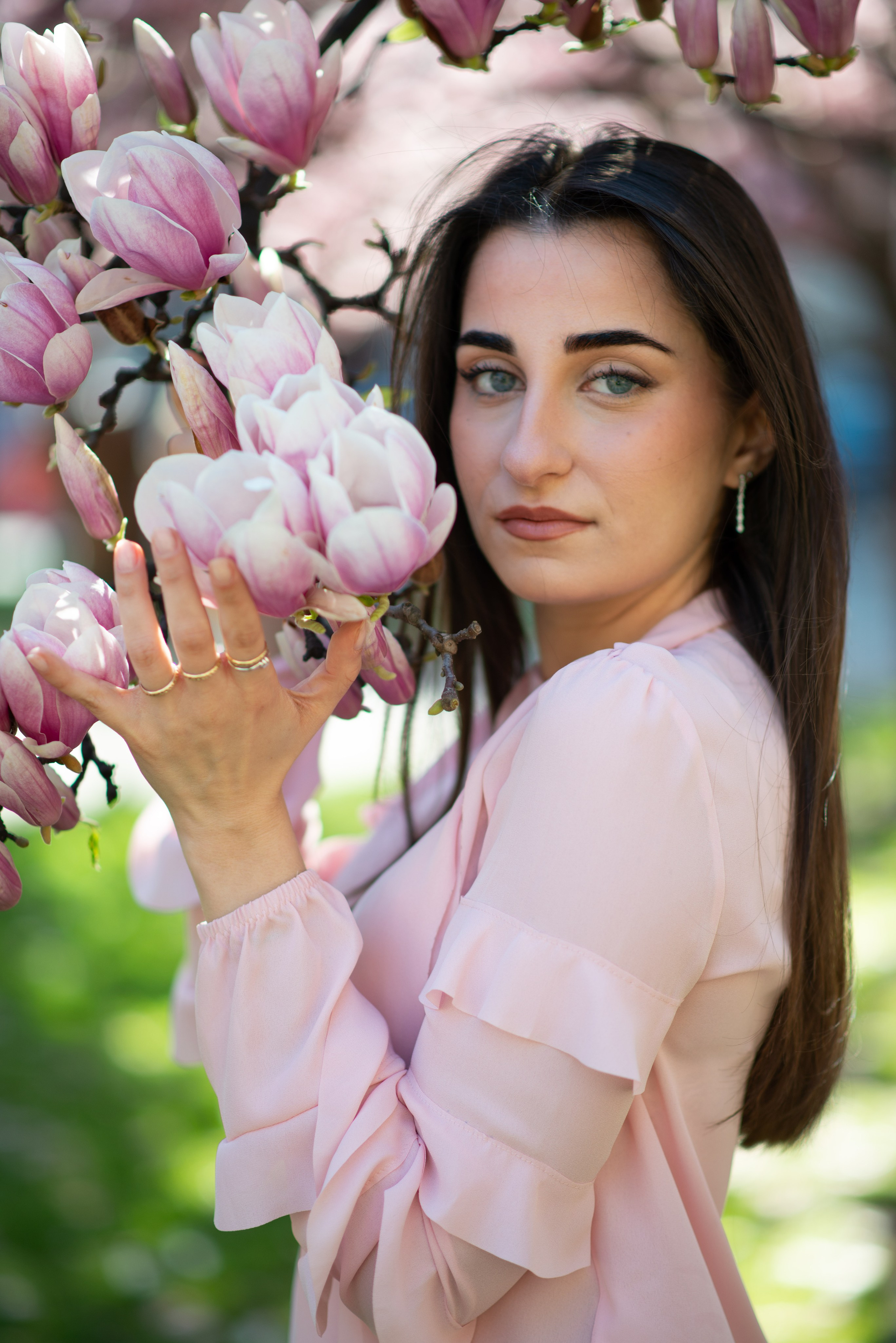 Magnolie in fiore — Francesca. Fotografa specializzata in foto di famiglia a Milano Daria Volkosh