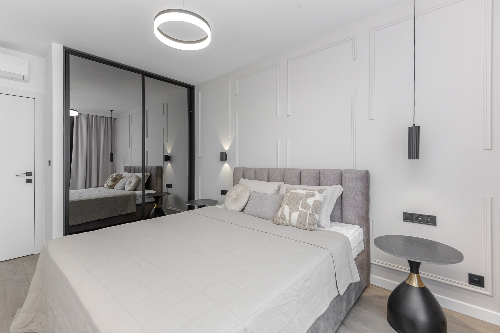 Fotografia nieruchomości, wnętrz, mieszkań, restauracji, biur i apartamentów. Wedding and portrait photographer in Poland Vitali Frozen