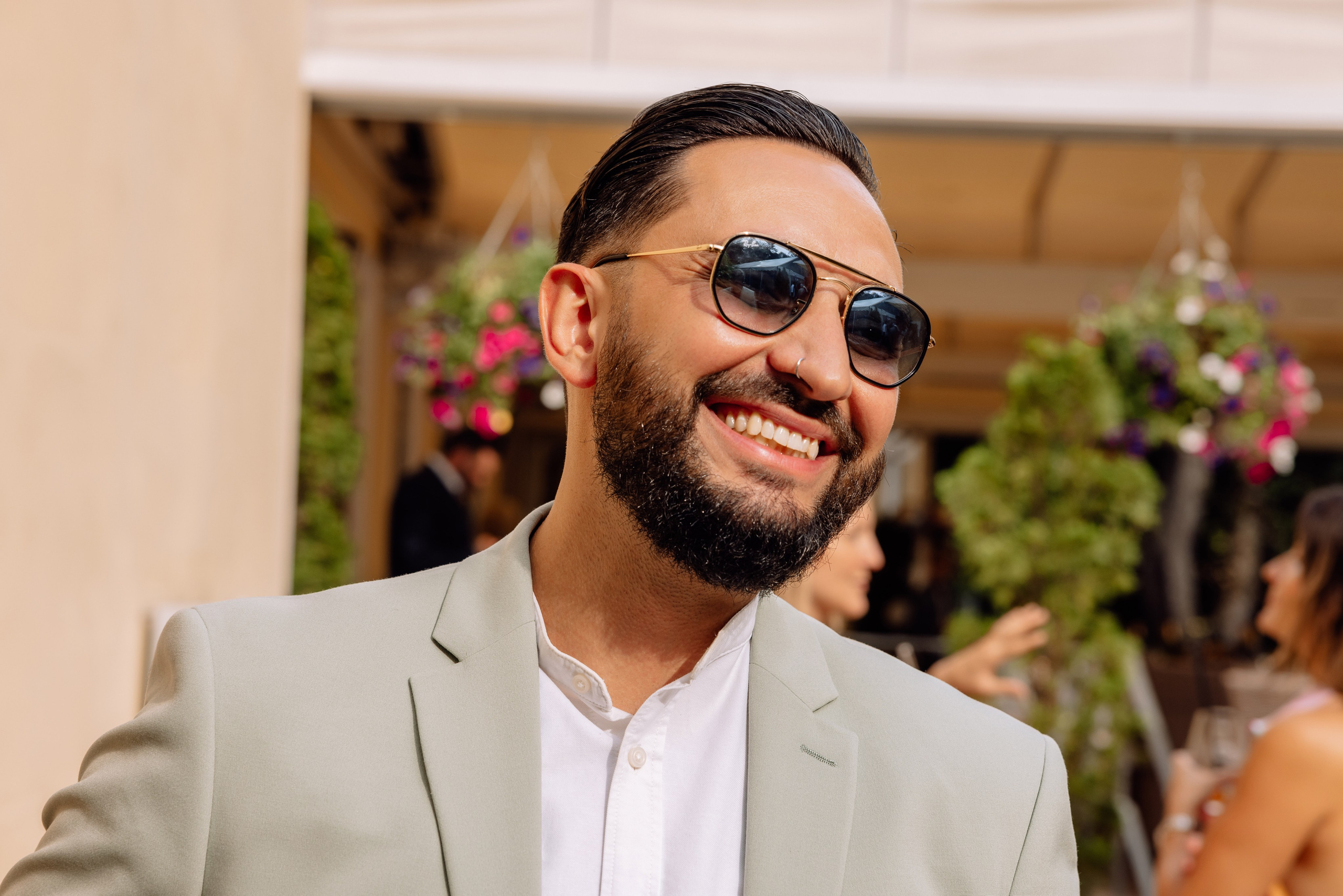 Sandra und Kevin: Standesamt Unterföring und Friedensengel. Hochzeitsfotograf München Taufe Familienfotograf Tanja Mauke