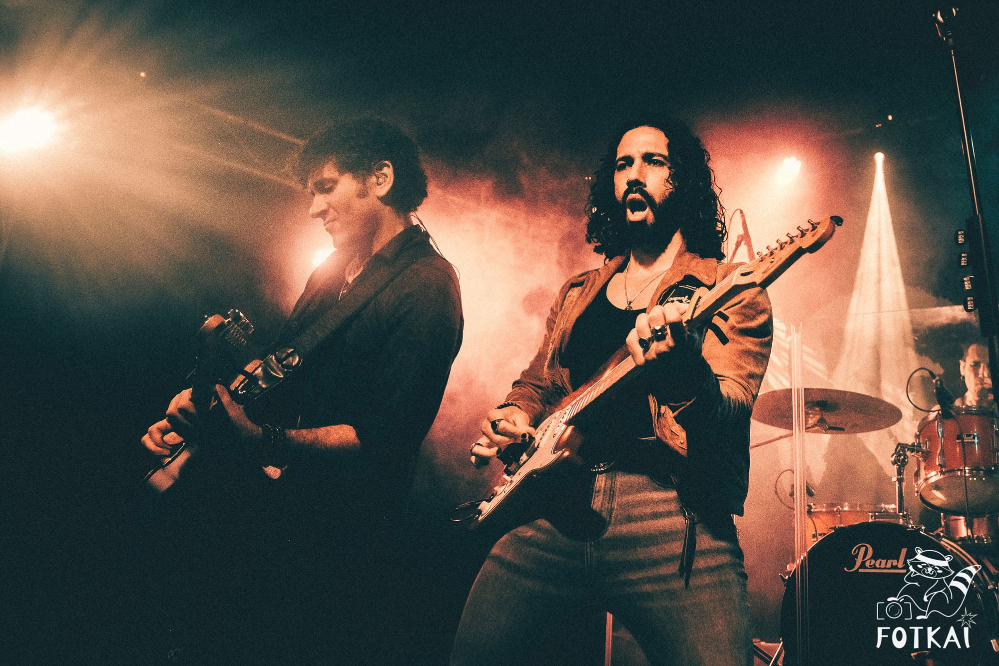 DENISDENIS — reportaje fotográfico del concierto en la Sala Marearock (Alicante) | FOTKAI