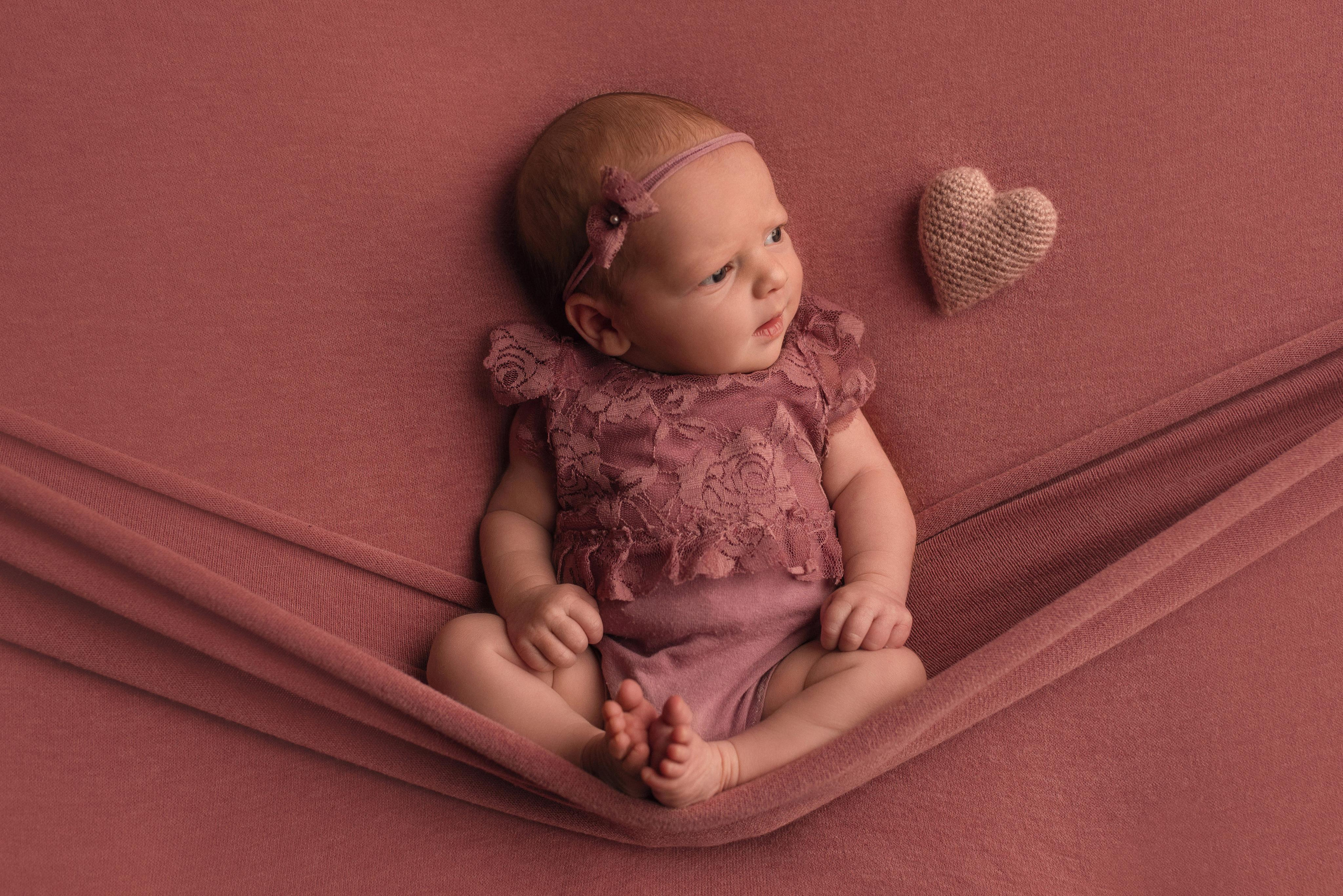 NEWBORN. Ottawa Newborn and Baby Newborn Photographer Elena Helali