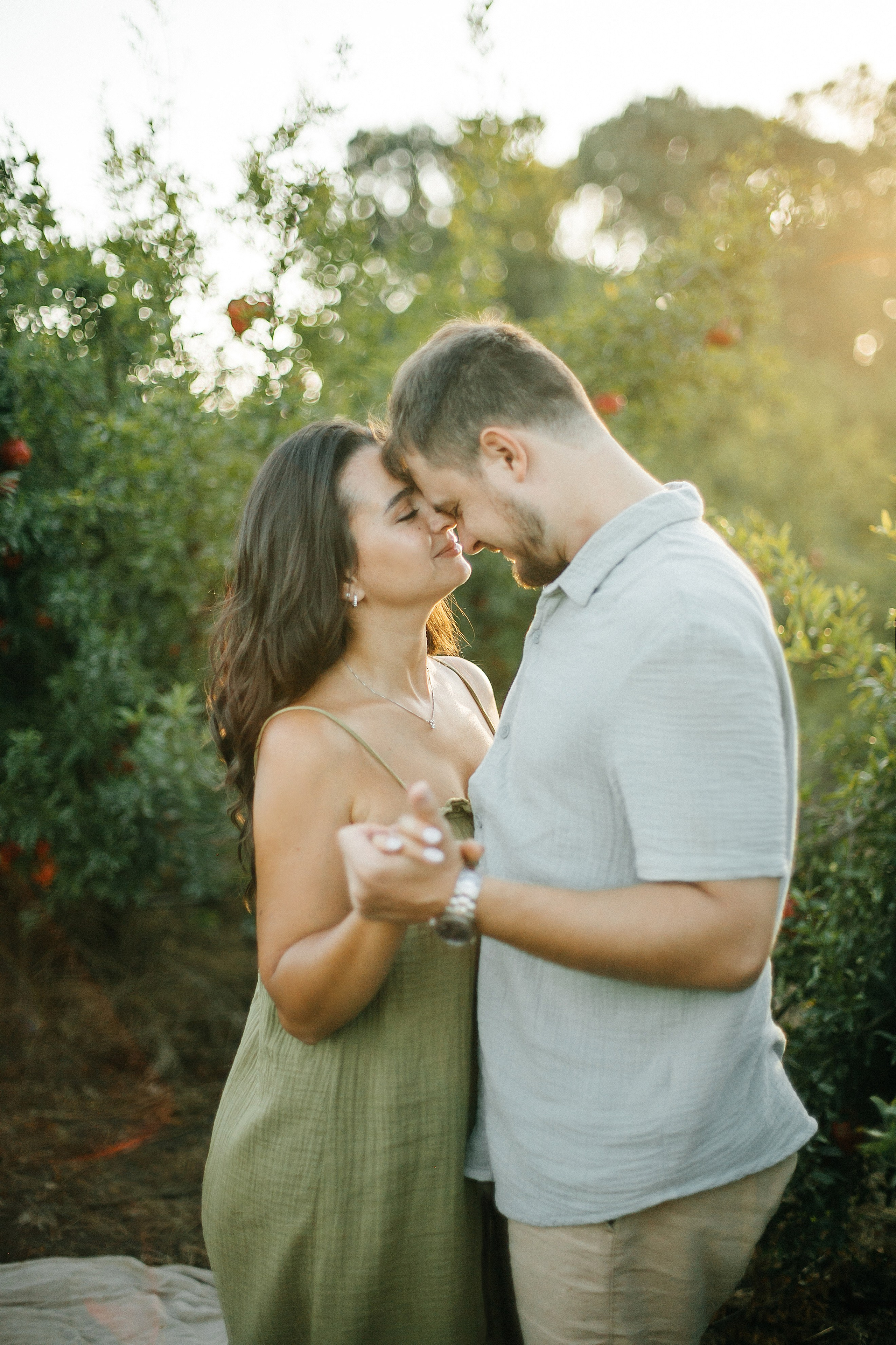 Binyamina garden. Family photographer in Israel