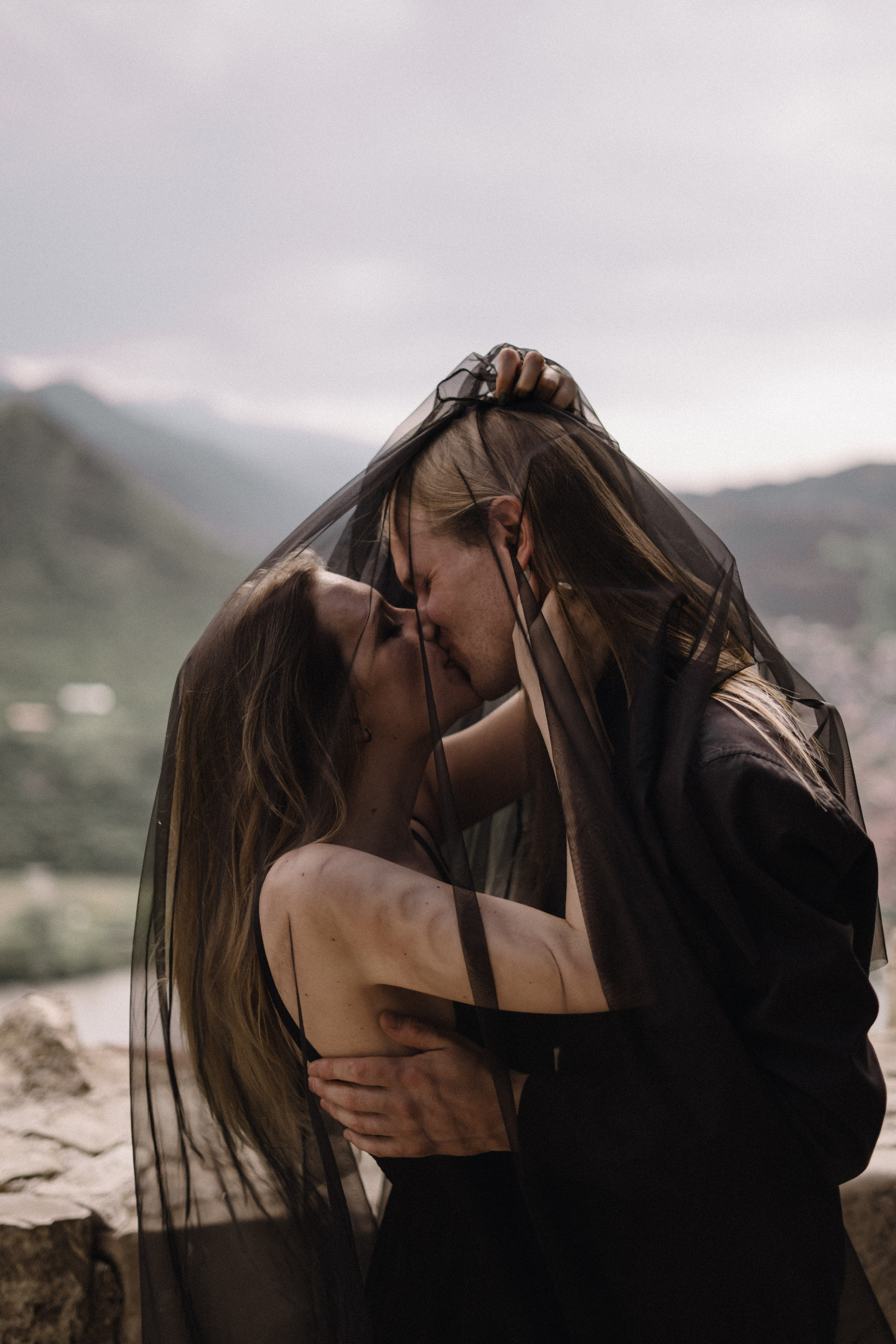 Jvari, Mtskheta. Dana & Nikolay. Дарья Филькова — фотограф и видеограф в Тбилиси, Грузия