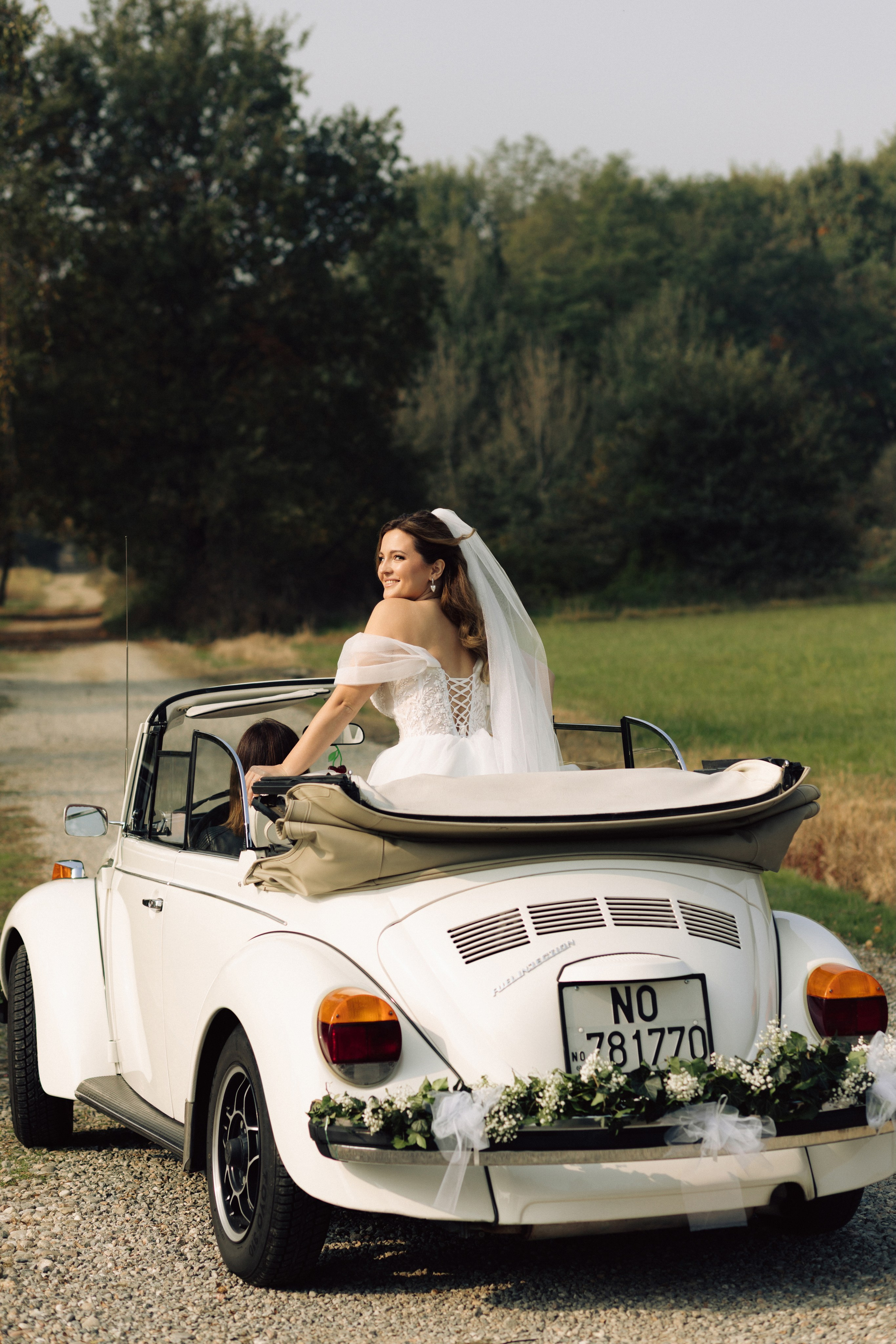 Autumn Wedding in the Vineyards of Piedmont, Italy — Kristina and Daniele. Liza Bizzaro — Italy Wedding, Love Story & Portrait Photographer in Milan, Turin, Piedmont and Across Italy