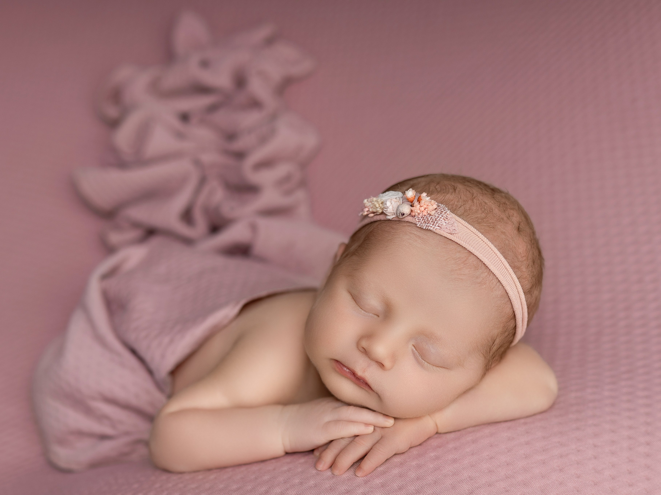 Esu Aleksandra naujagimių ir kudikių fotografė iš Vilniaus